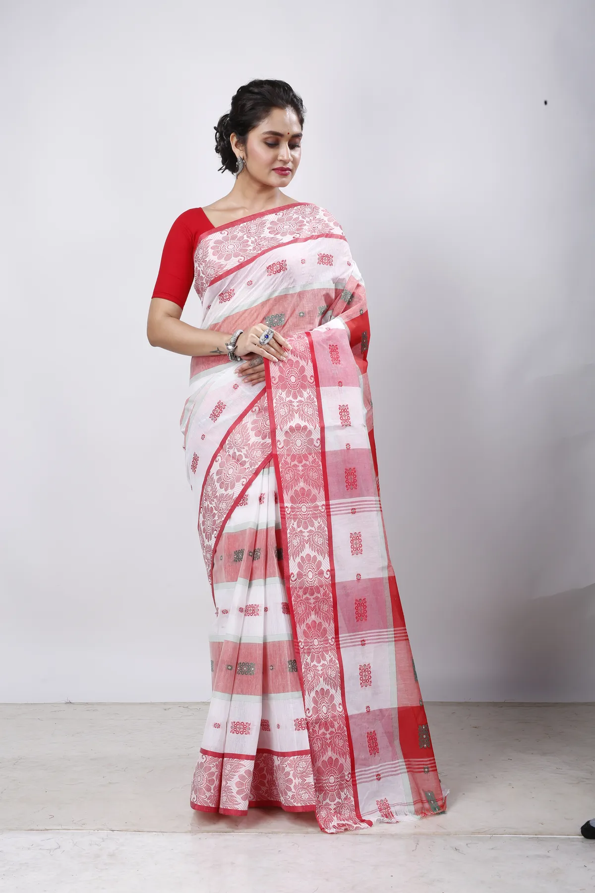 DipDiya Pure Cotton White RajSahi The Bengali Classic Tant Sarees