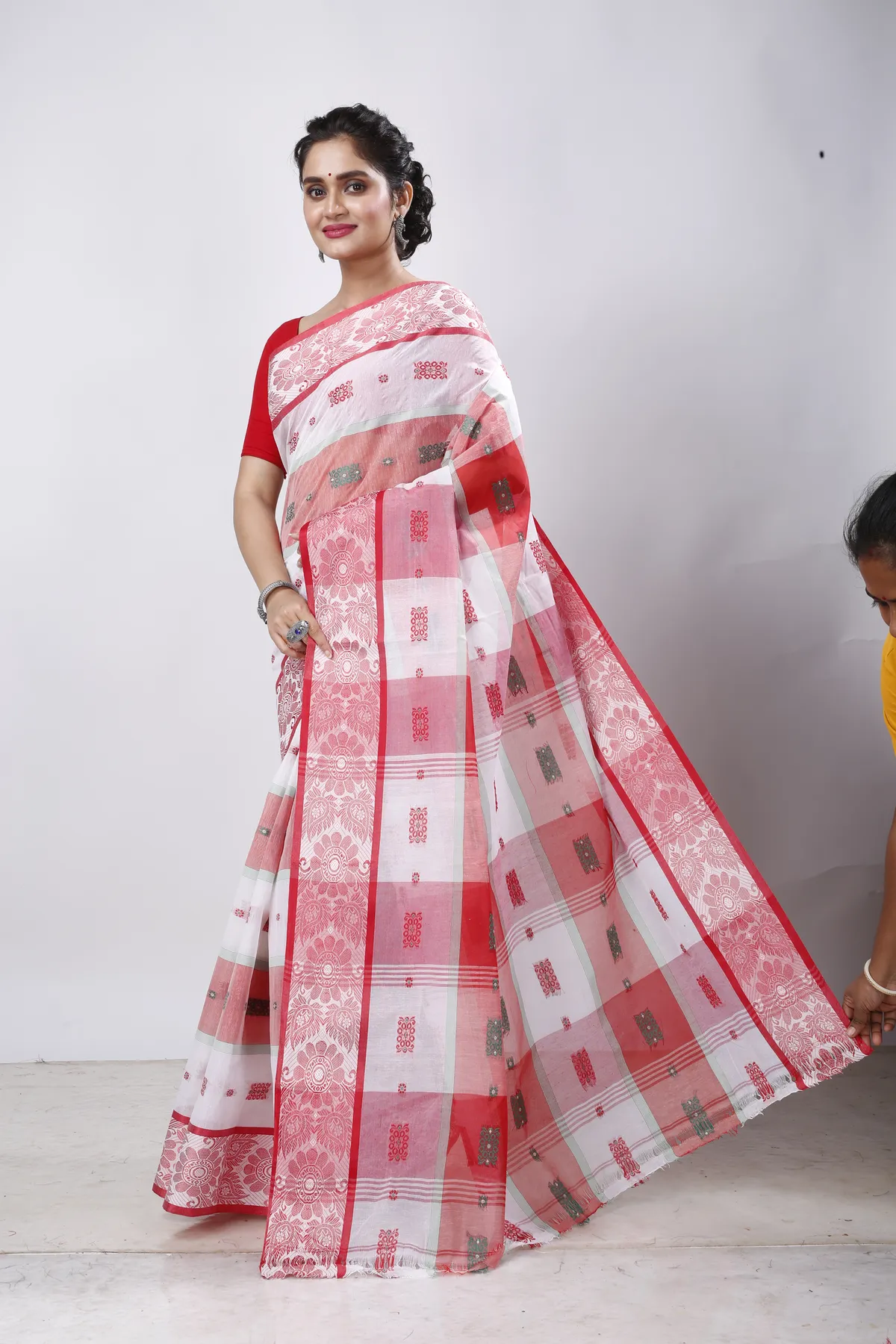 DipDiya Pure Cotton White RajSahi The Bengali Classic Tant Sarees