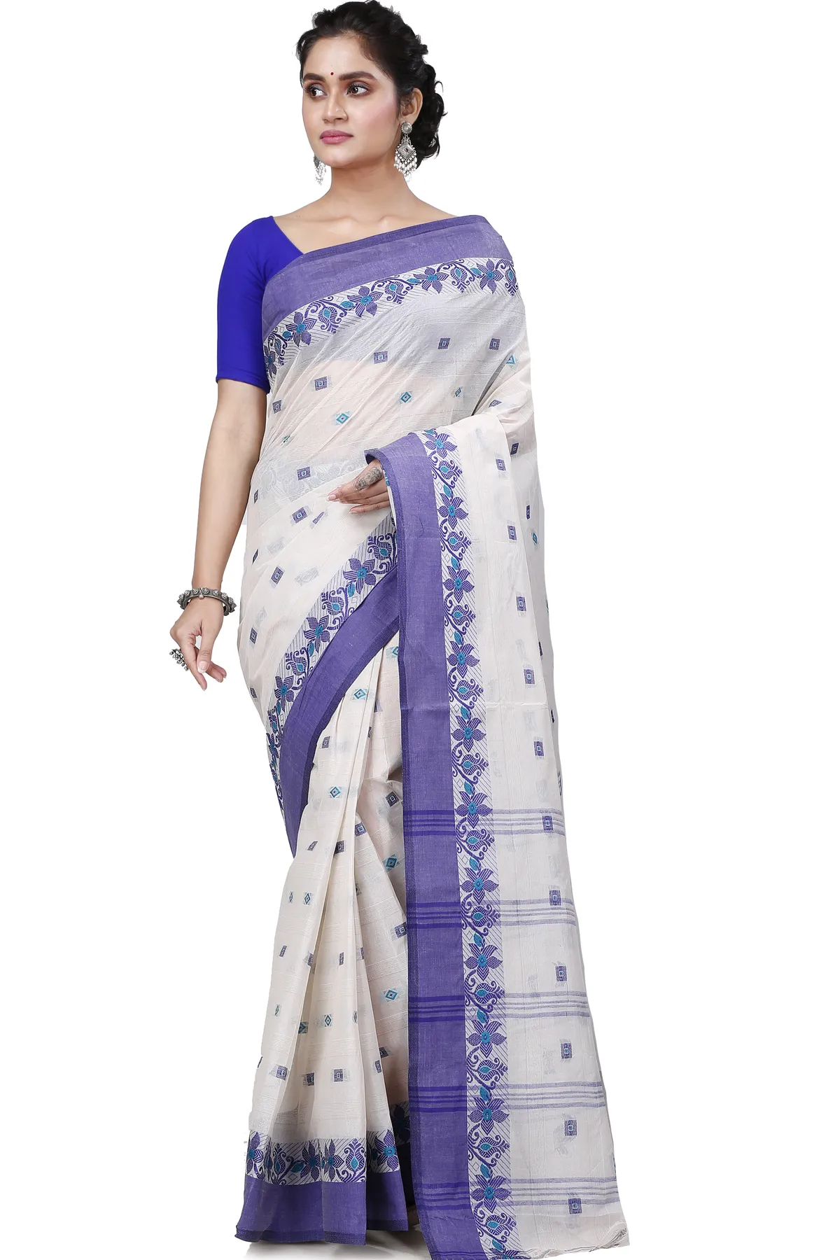 DipDiya Pure Cotton White Ramala Tradition in Every Thread Tant Sarees