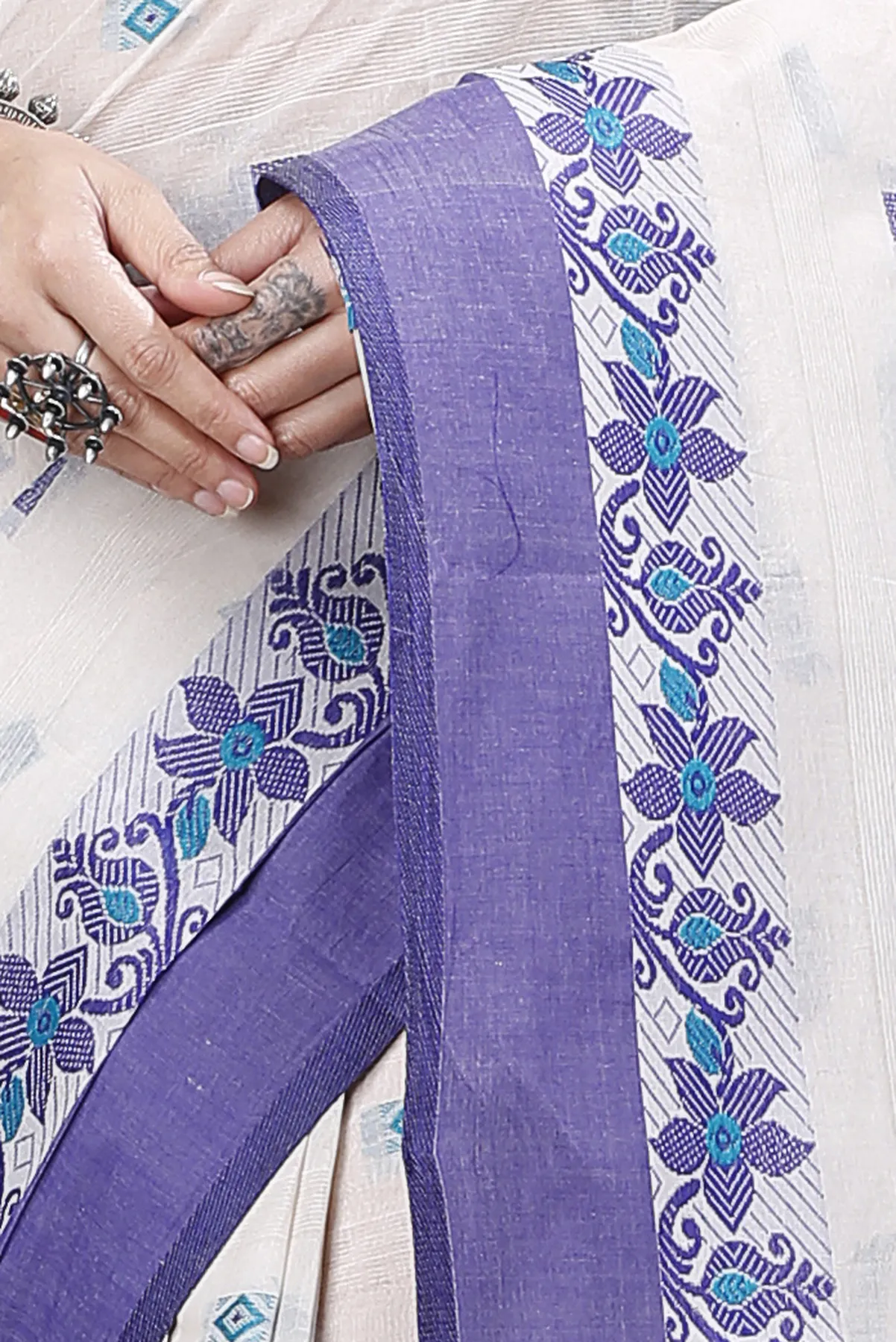 DipDiya Pure Cotton White Ramala Tradition in Every Thread Tant Sarees