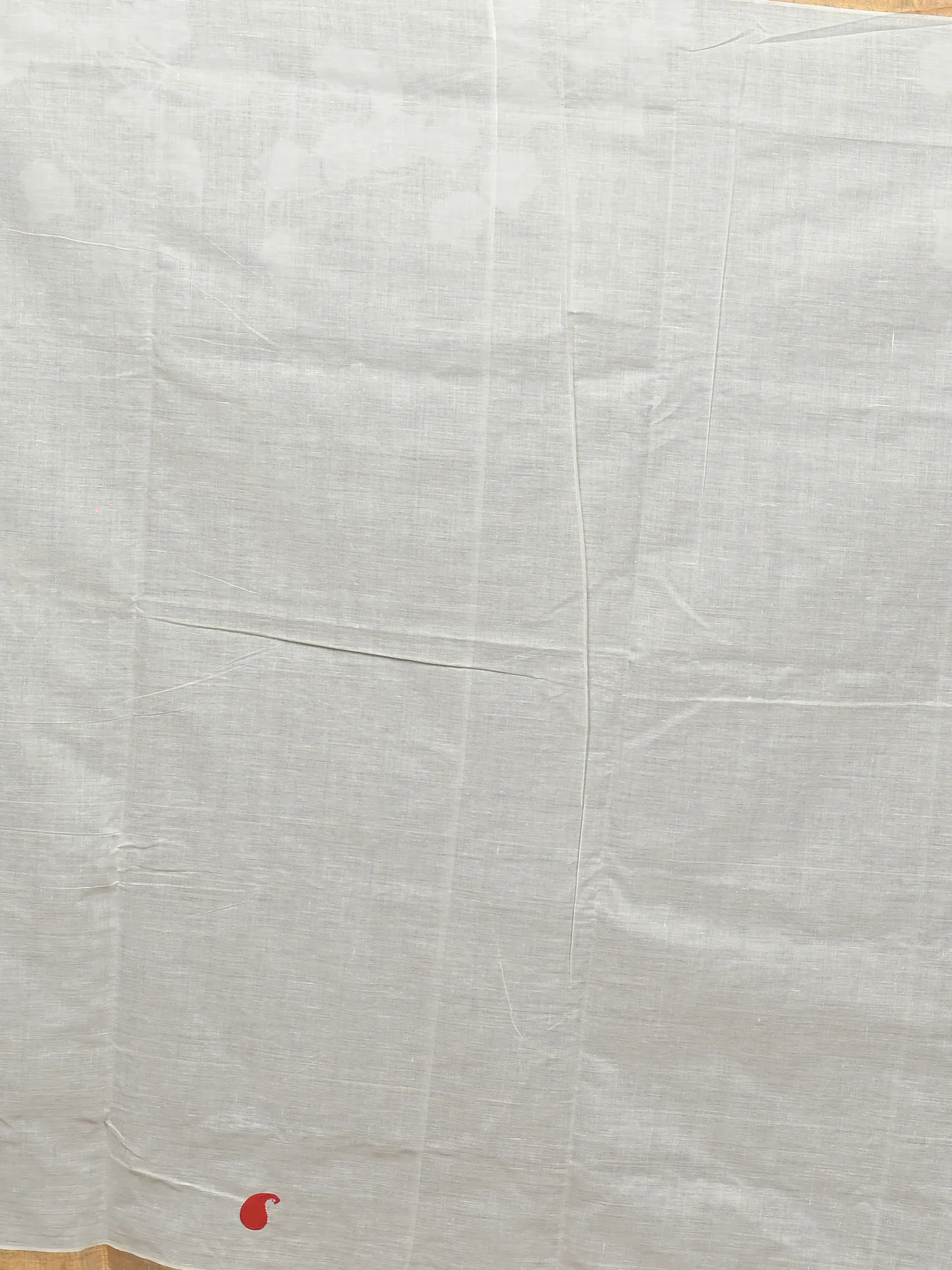 DipDiya Pure Cotton White Red Borma Effortless Tradition Handloom Sarees