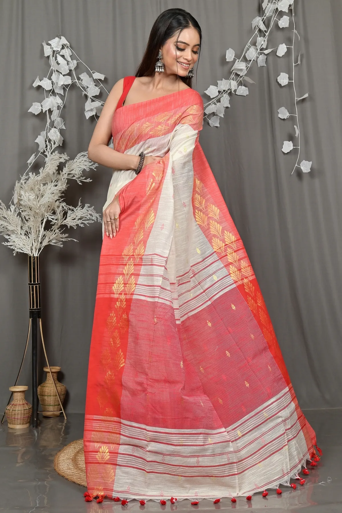 DipDiya Pure Cotton White Red Borma Heritage of Bengali Handloom Sarees