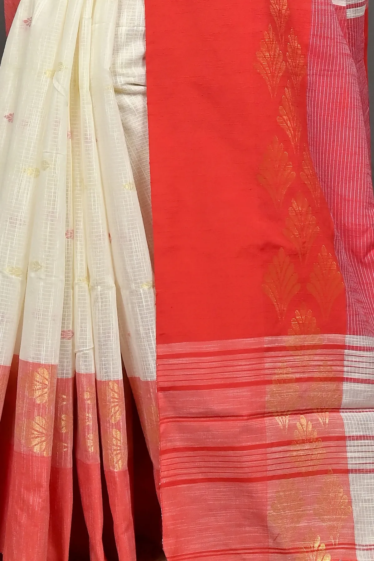 DipDiya Pure Cotton White Red Borma Heritage of Bengali Handloom Sarees