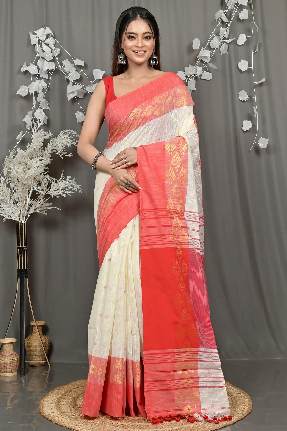 DipDiya Pure Cotton White Red Borma Heritage of Bengali Handloom Sarees