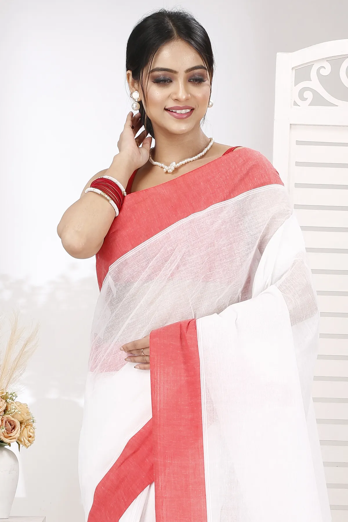 DipDiya Pure Cotton White Red Elu Than Bengal’s Legacy Tant Sarees
