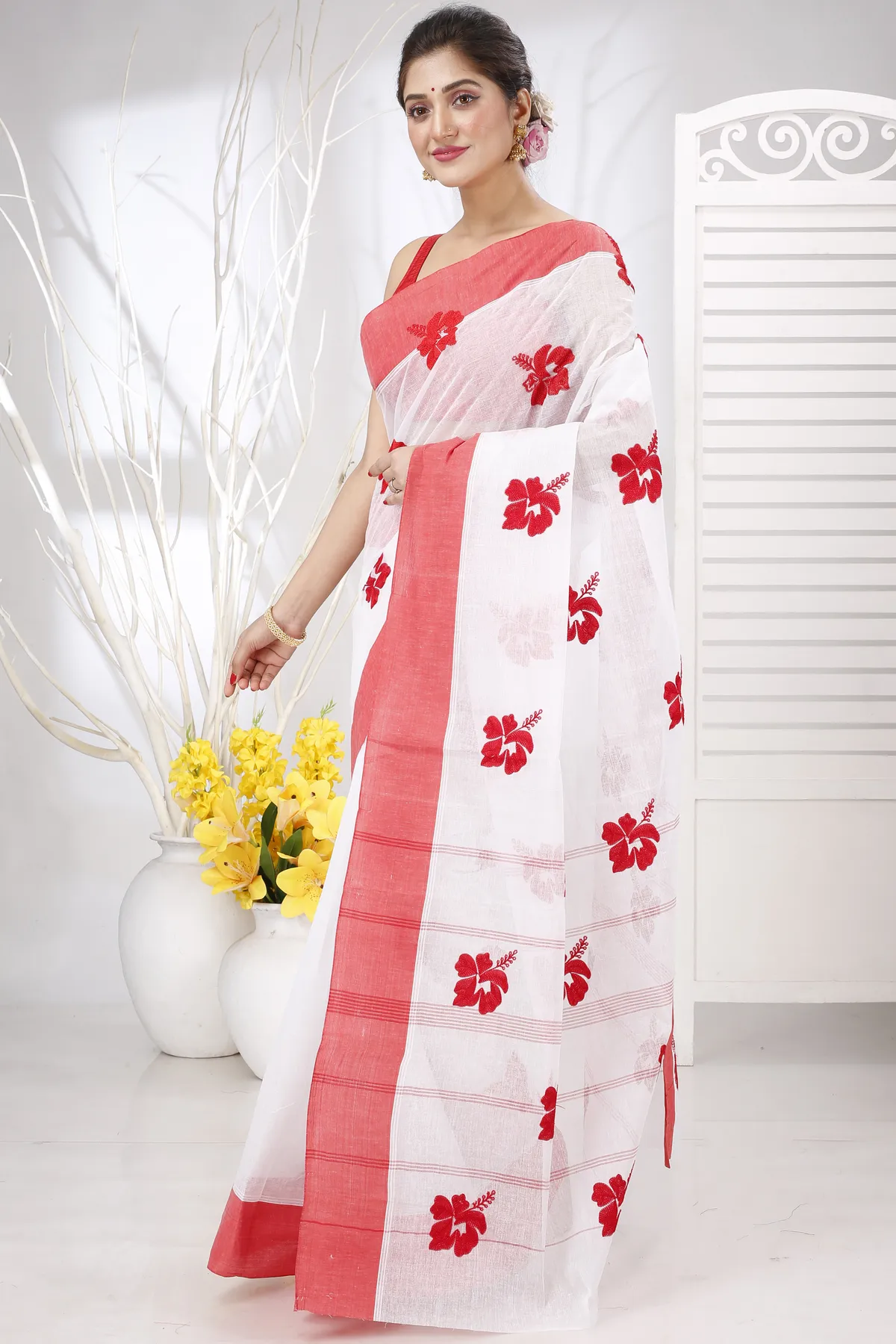 DipDiya Pure Cotton White Red Embi Elu Joba Effortless Tradition Embroidery Tant Sarees