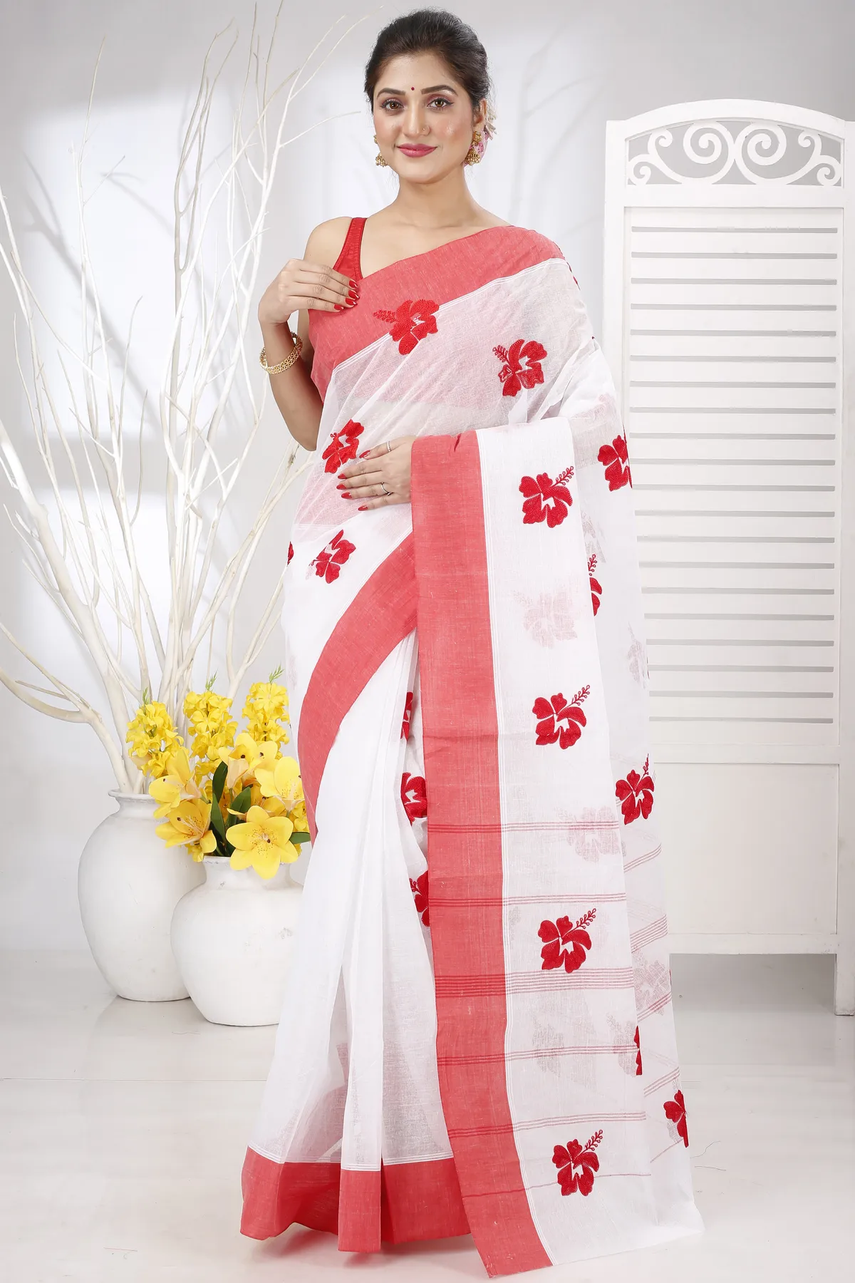 DipDiya Pure Cotton White Red Embi Elu Joba Effortless Tradition Embroidery Tant Sarees