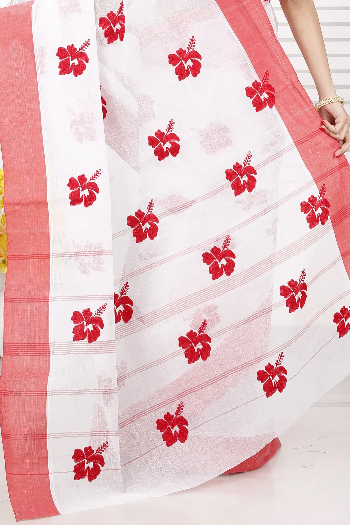 DipDiya Pure Cotton White Red Embi Elu Joba Effortless Tradition Embroidery Tant Sarees