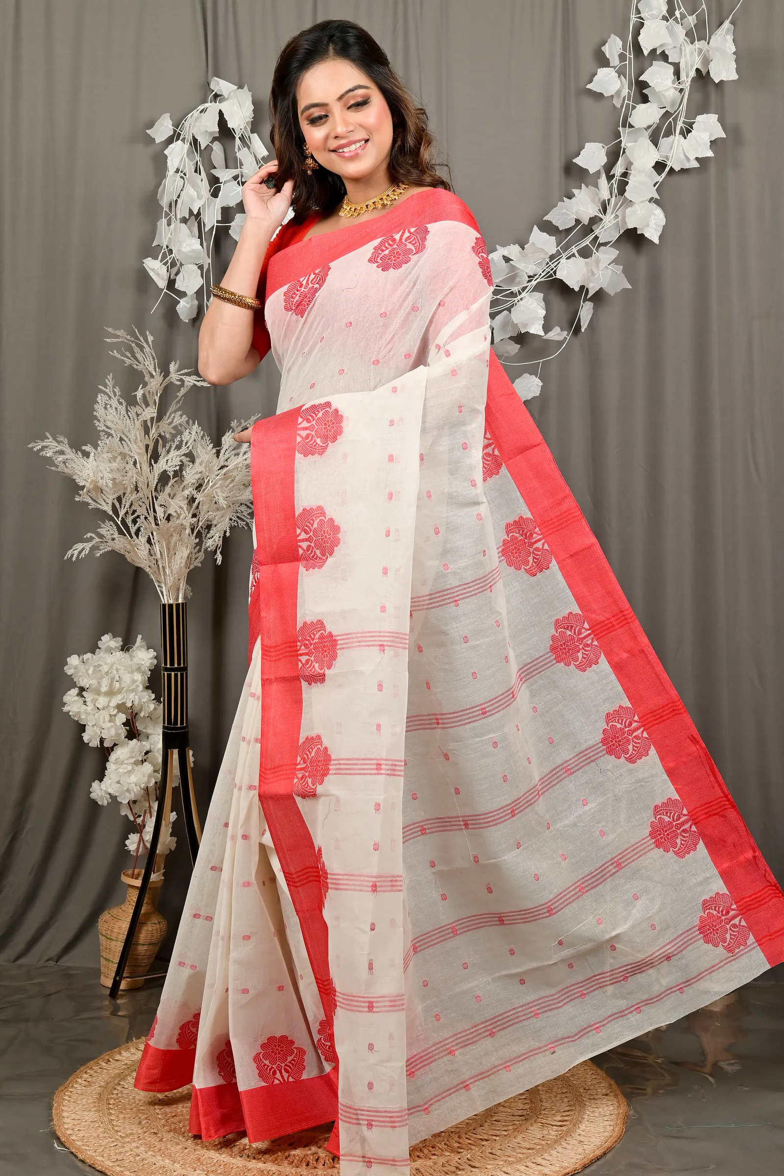 DipDiya Pure Cotton White Red Fipani Traditional Elegance Tant Sarees