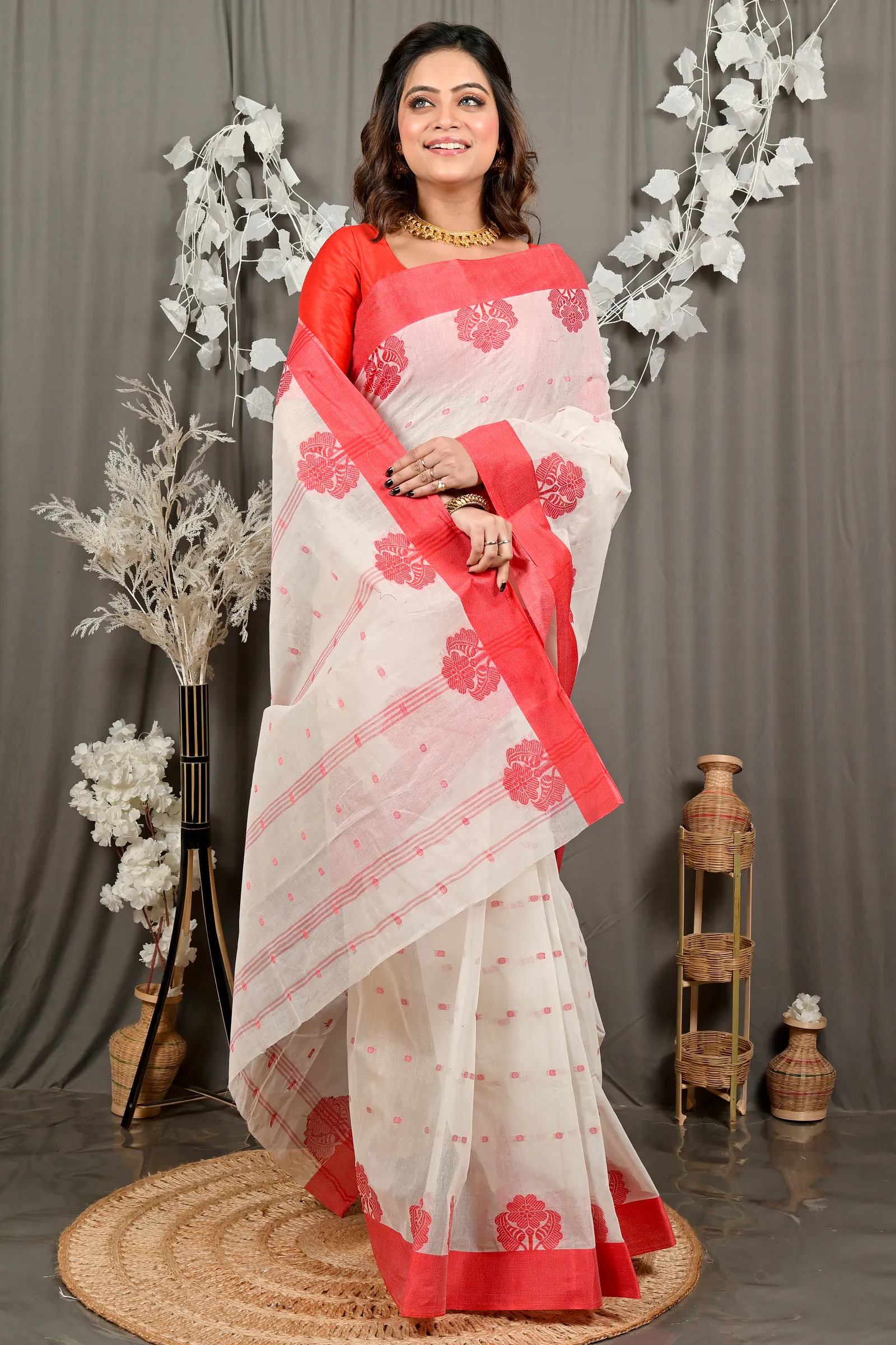 DipDiya Pure Cotton White Red Fipani Traditional Elegance Tant Sarees