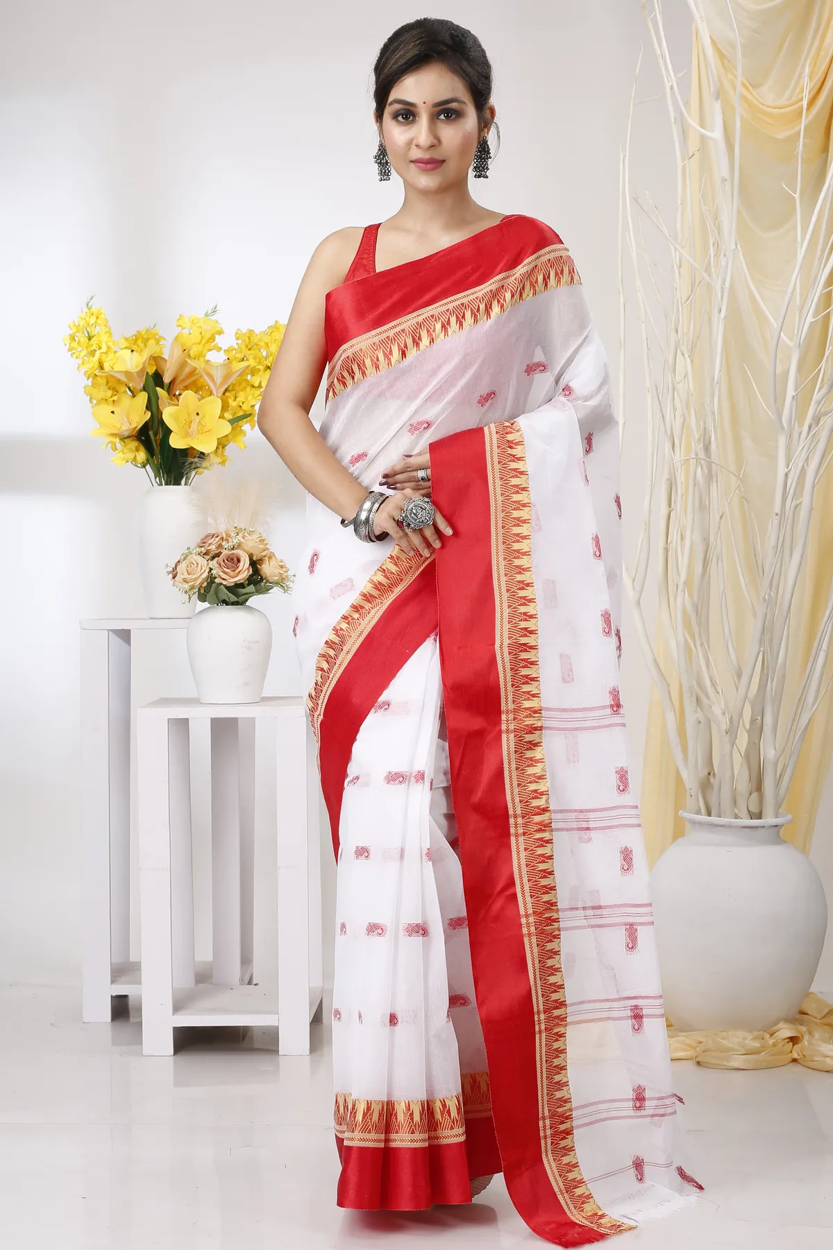 DipDiya Pure Cotton White Red Lagan Heritage Elegance Tant Sarees