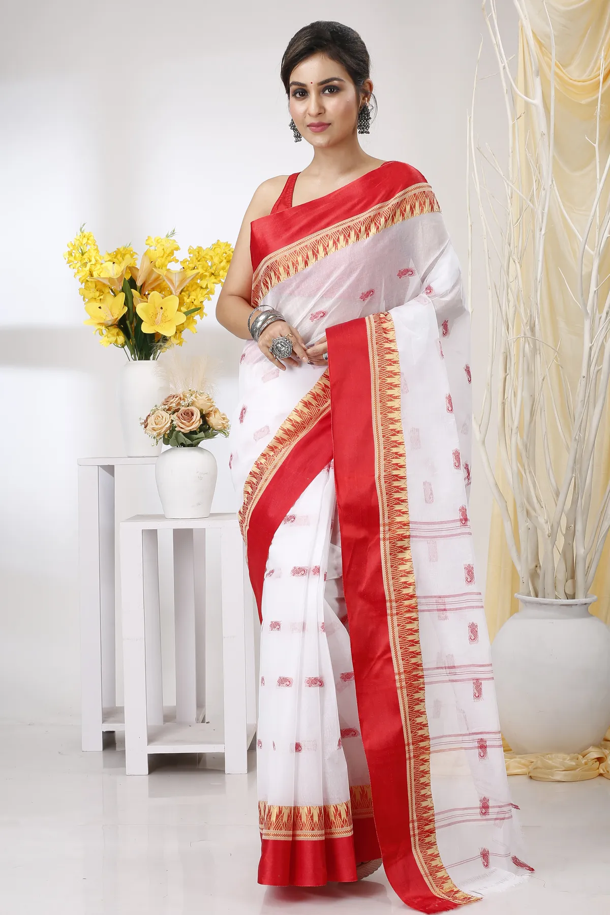 DipDiya Pure Cotton White Red Lagan Heritage Elegance Tant Sarees