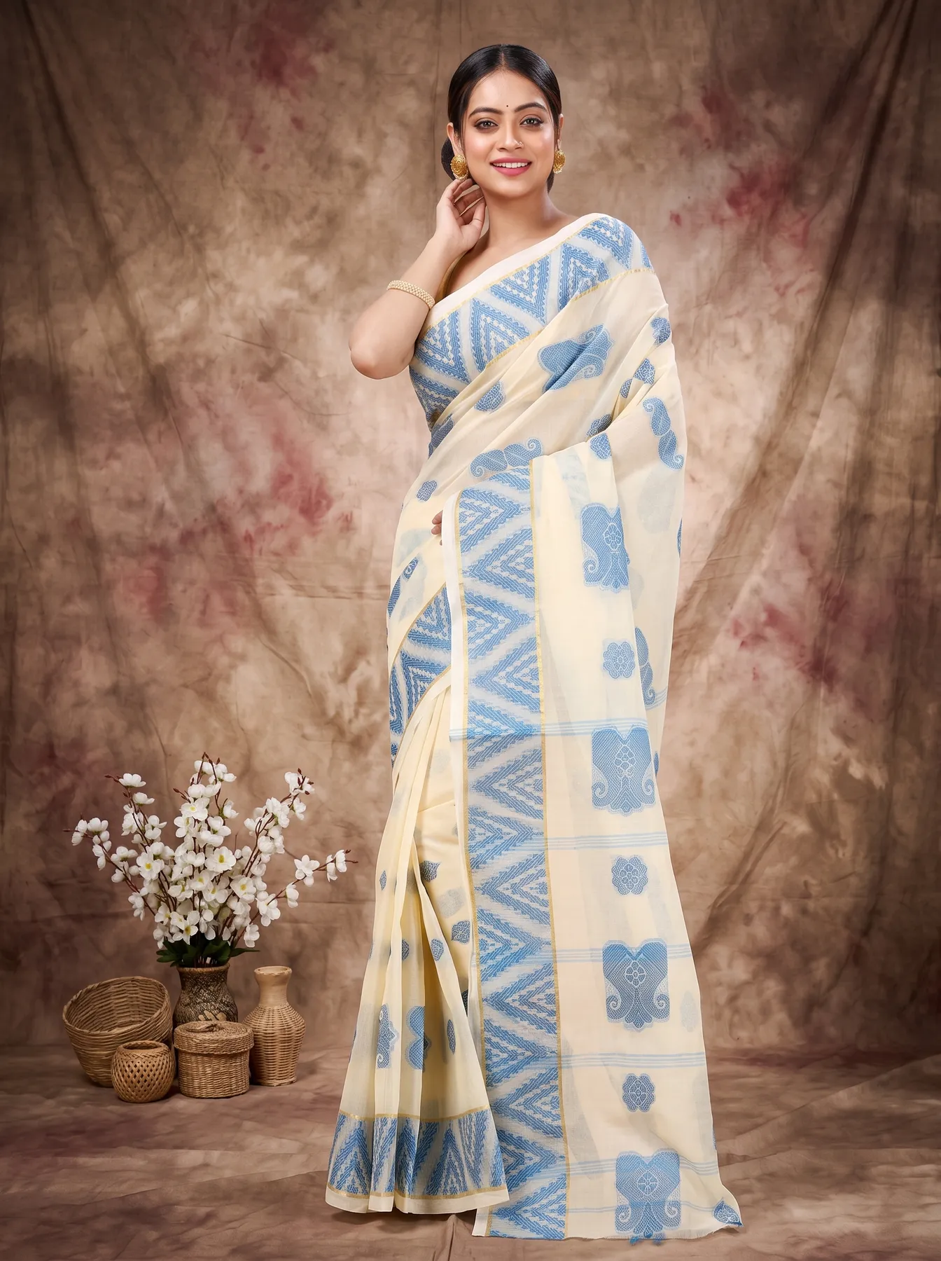 DipDiya Pure Cotton White Sky Blue Gargi Crafted by Artisans Tant Sarees