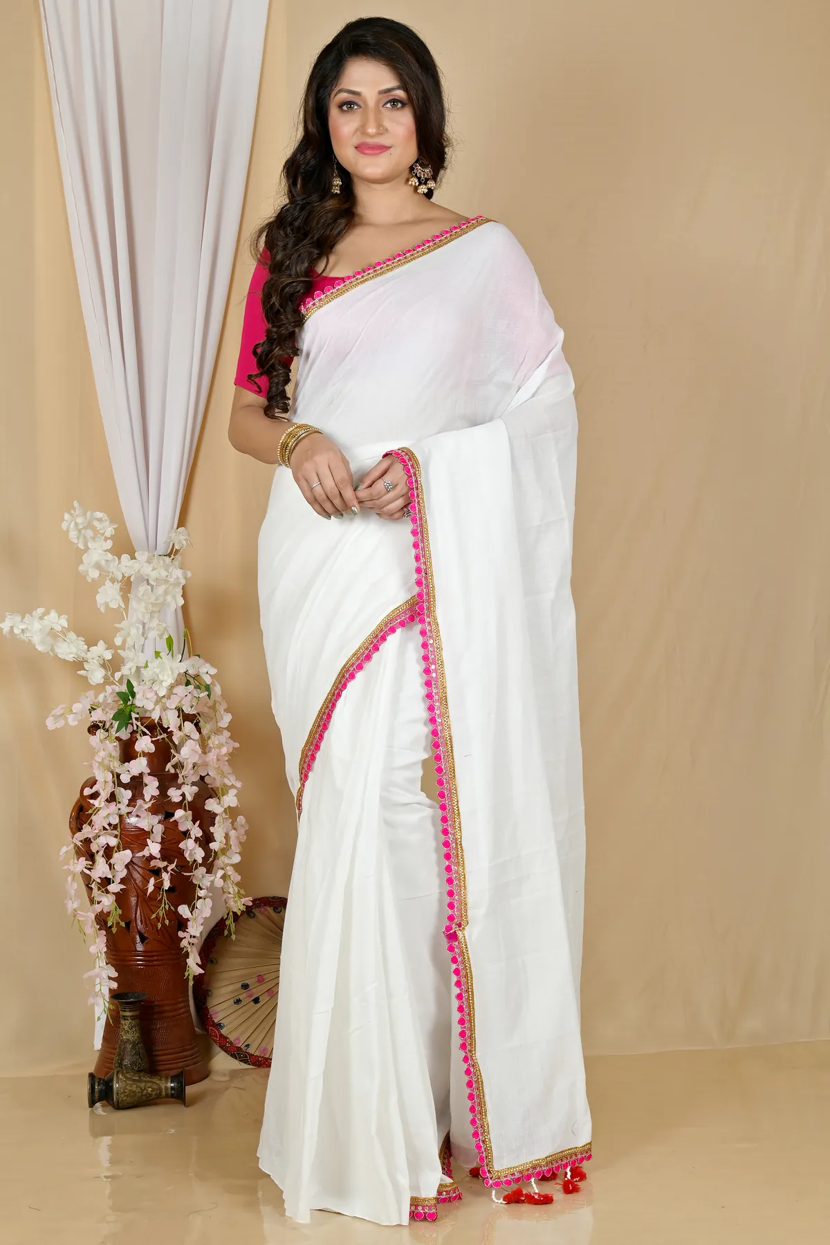 DipDiya Pure Cotton White Thanli Artisan Crafted Handloom Sarees