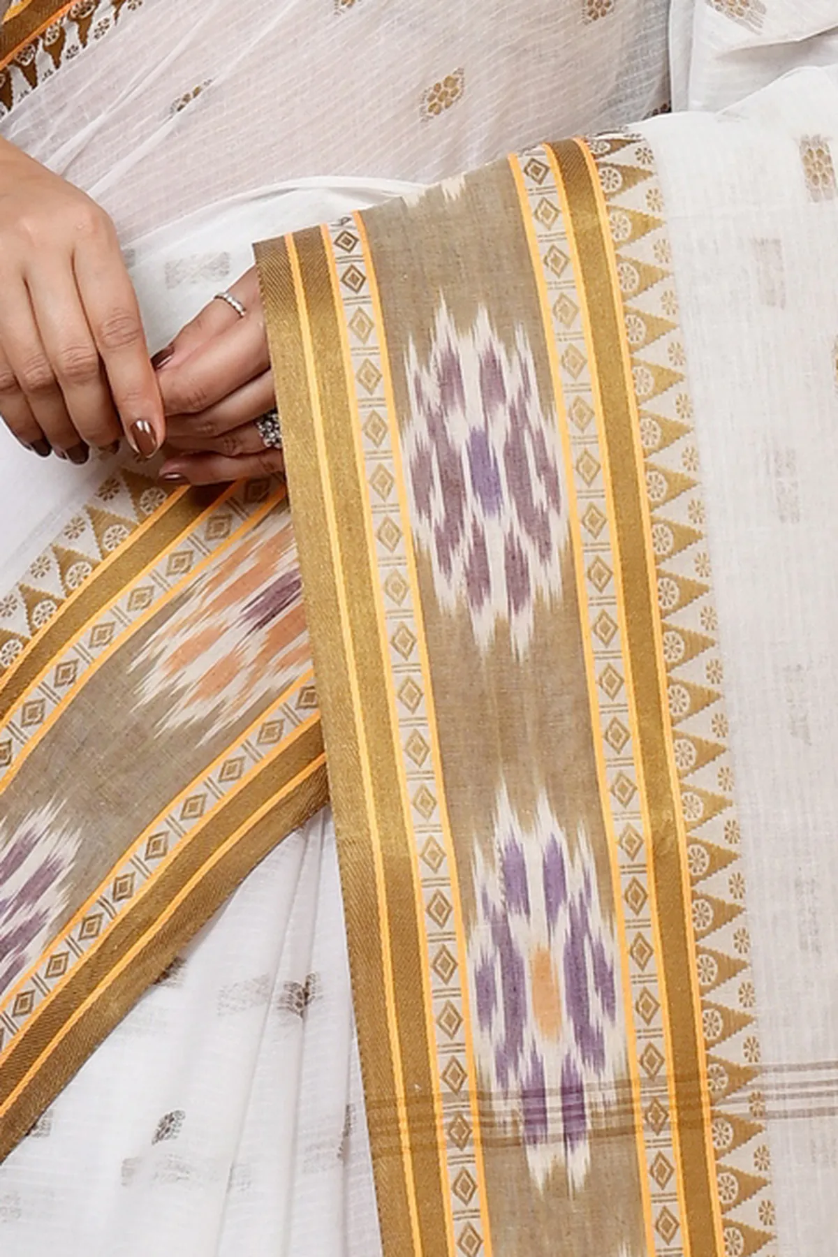 DipDiya Pure Cotton Yellow and White Hema Grace of Bengal Tant Sarees