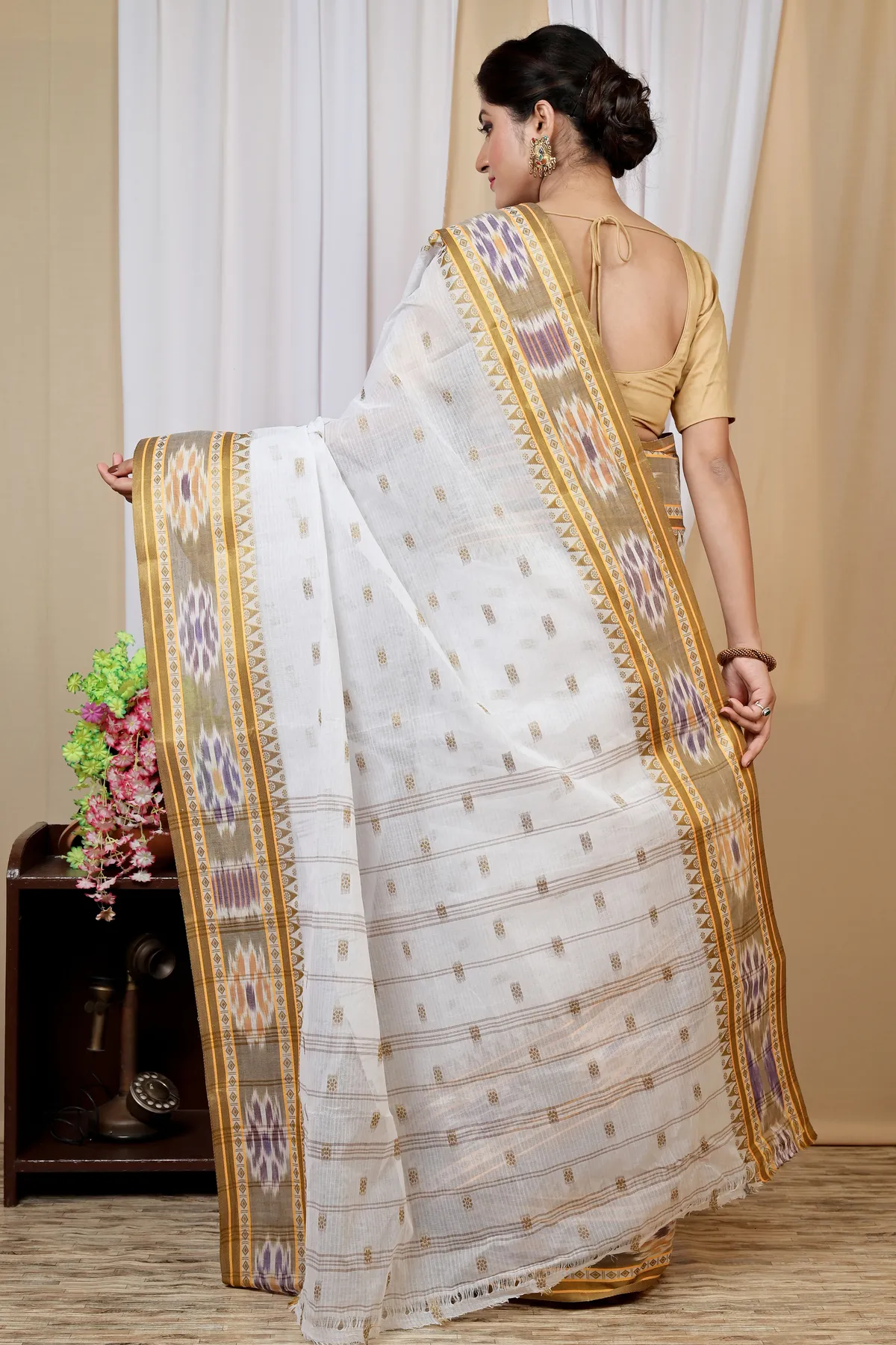 DipDiya Pure Cotton Yellow and White Hema Grace of Bengal Tant Sarees