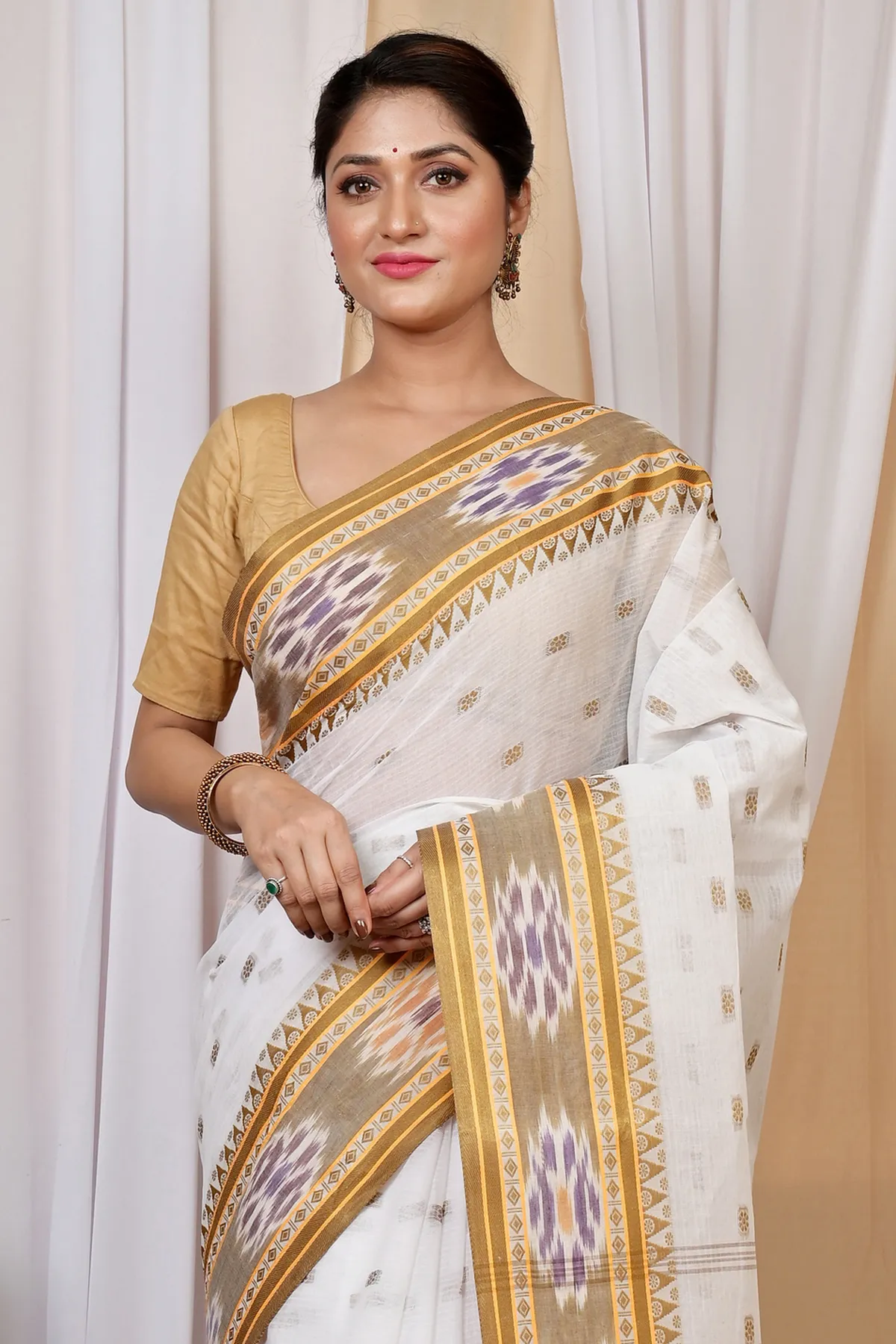 DipDiya Pure Cotton Yellow and White Hema Grace of Bengal Tant Sarees