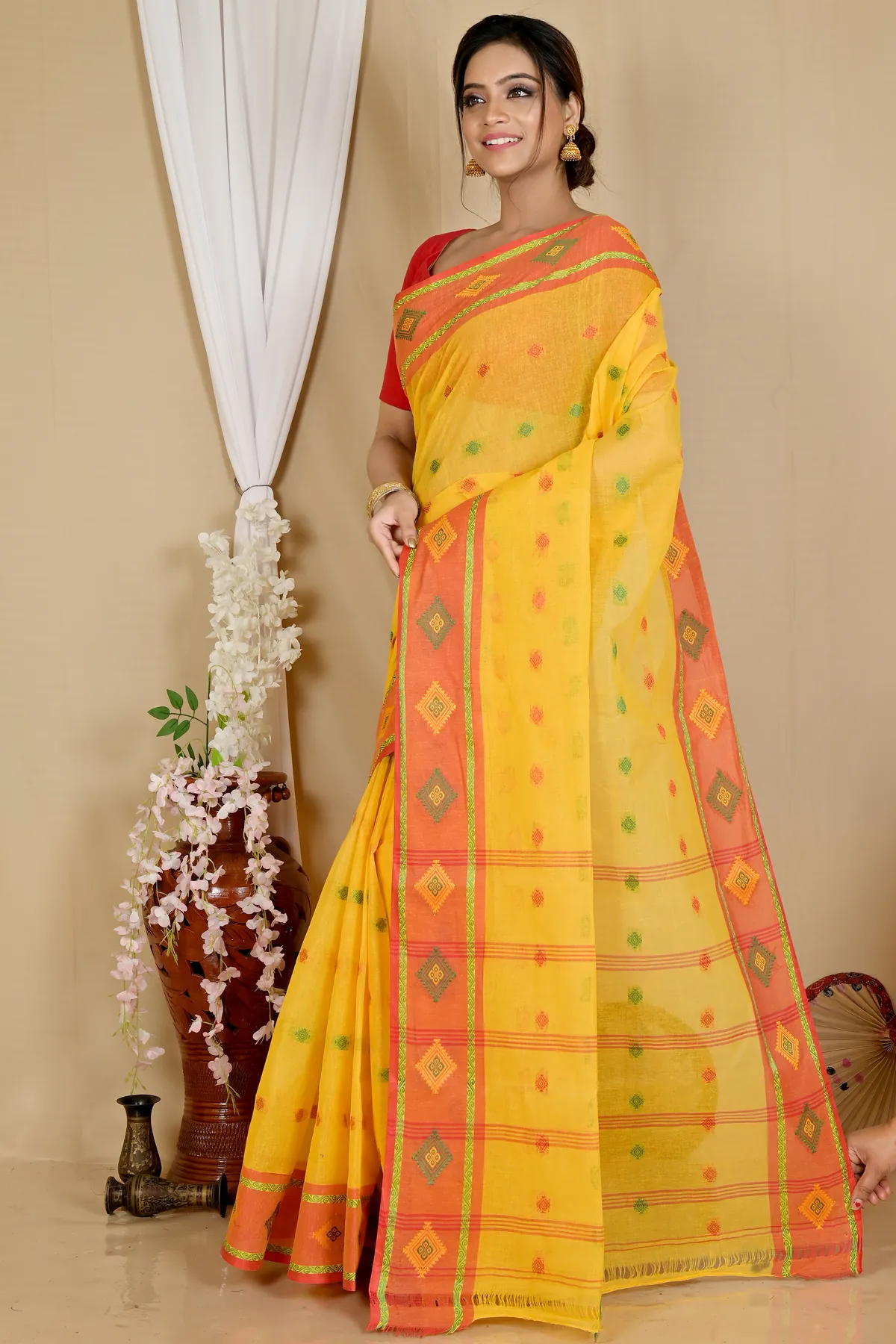 DipDiya Pure Cotton Yellow Apula Handloom Heritage Tant Sarees