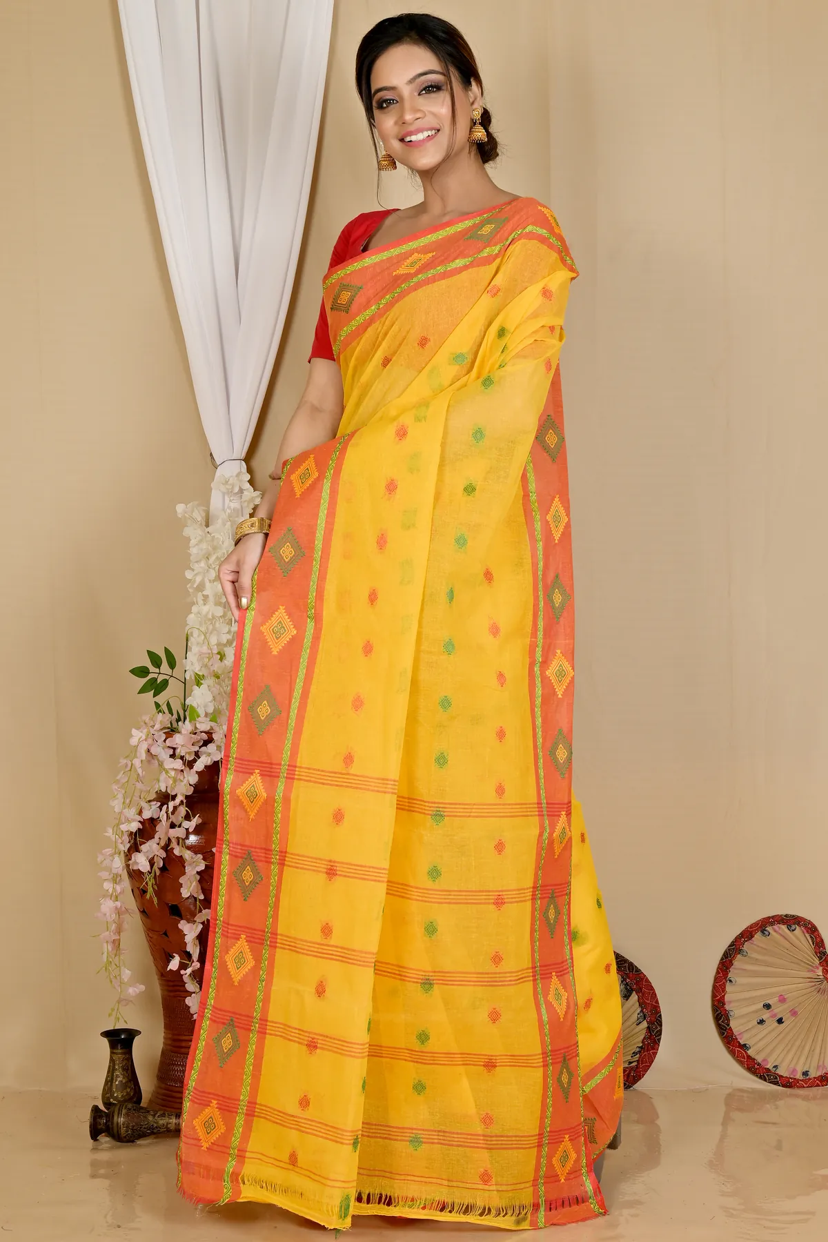 DipDiya Pure Cotton Yellow Apula Handloom Heritage Tant Sarees