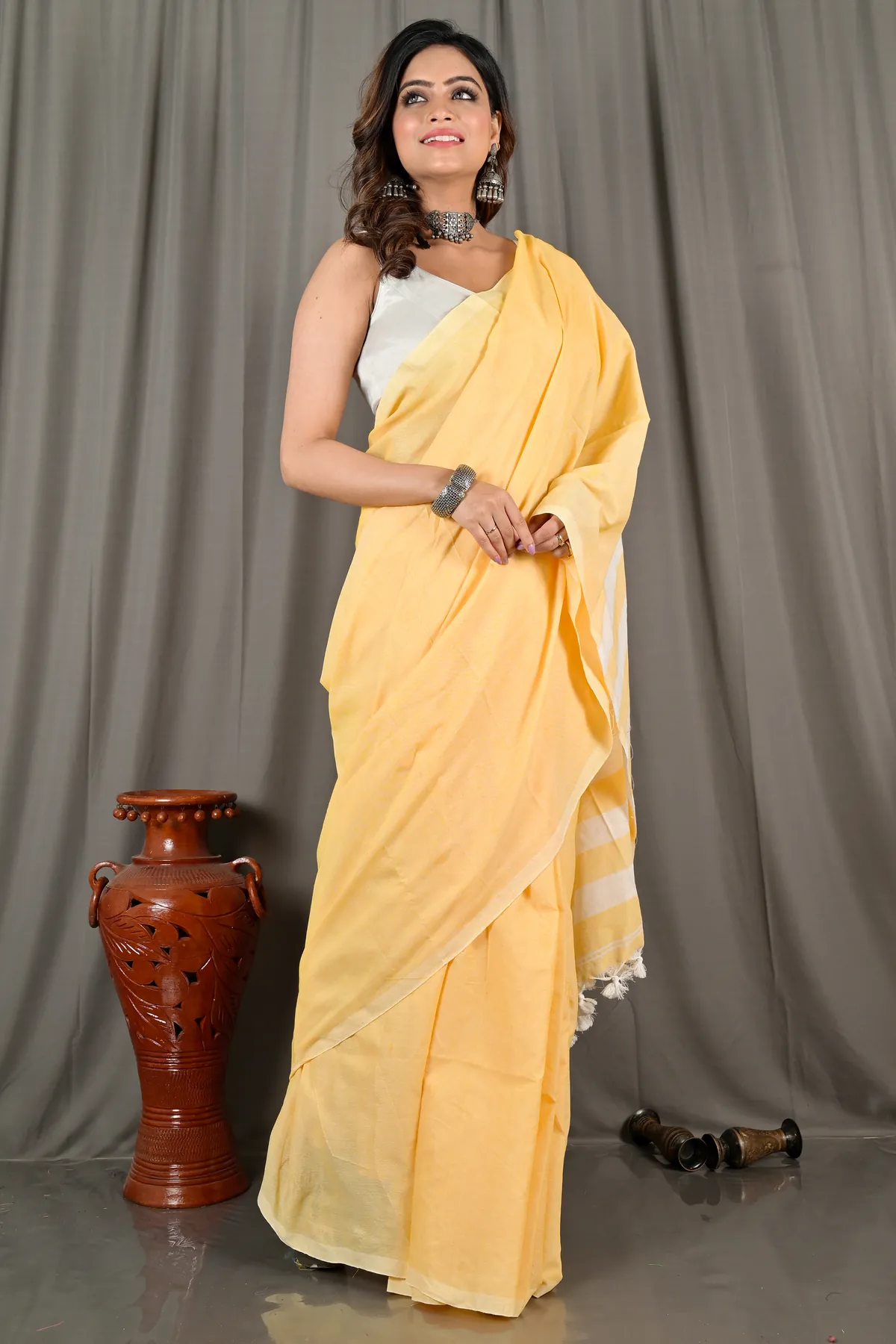 DipDiya Pure Cotton Yellow Bisti Tradition in Every Thread Handloom Sarees
