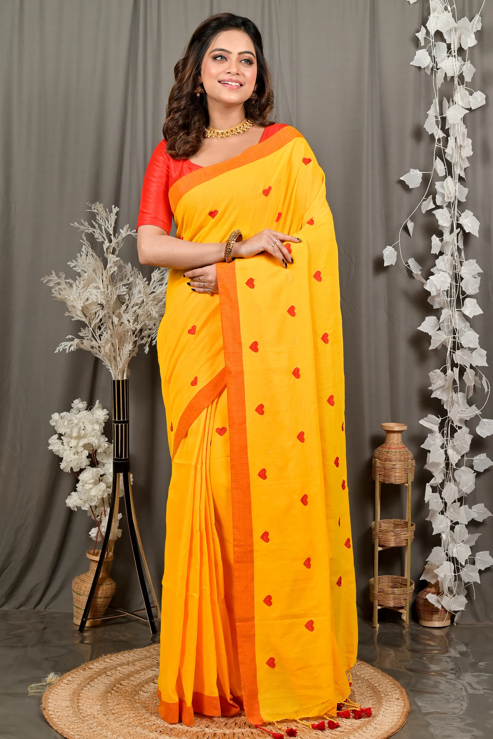 DipDiya Pure Cotton Yellow Dhrli Bengal in Every Thread Embroidery Handloom sarees