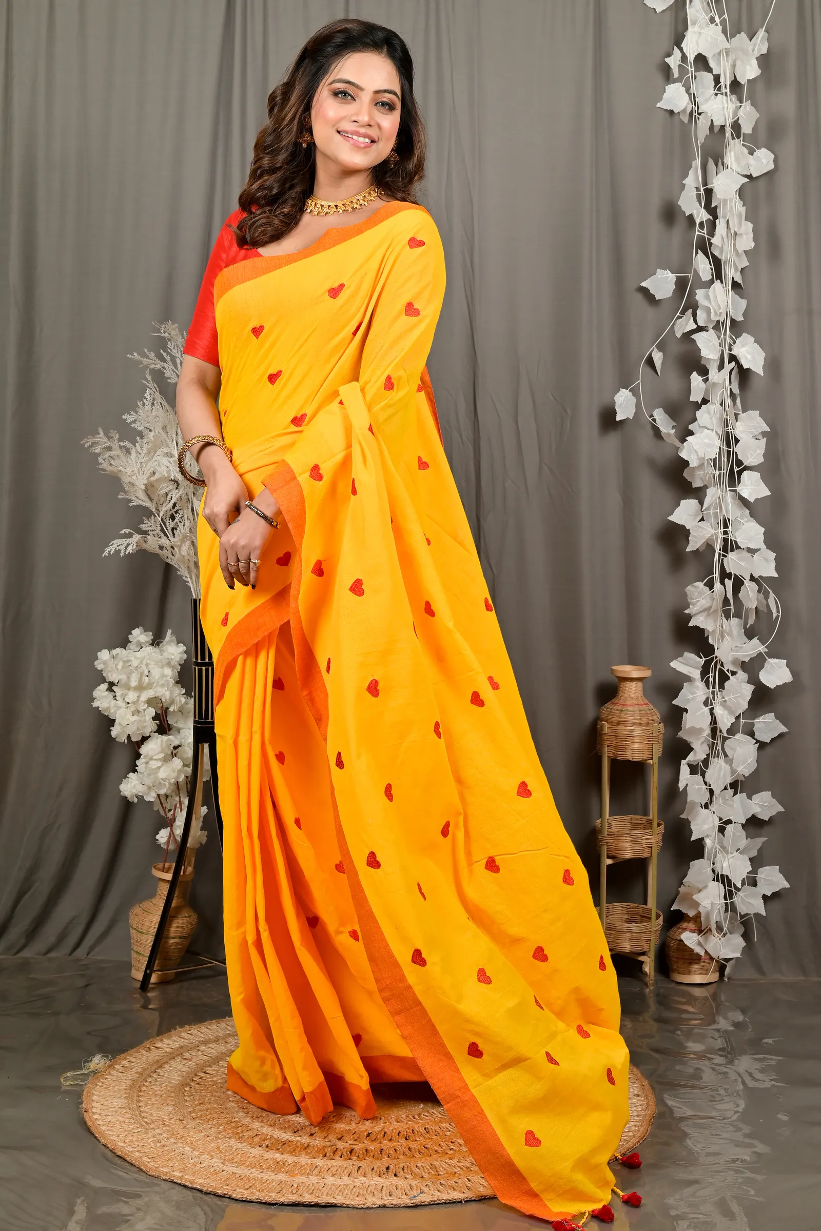 DipDiya Pure Cotton Yellow Dhrli Bengal in Every Thread Embroidery Handloom sarees