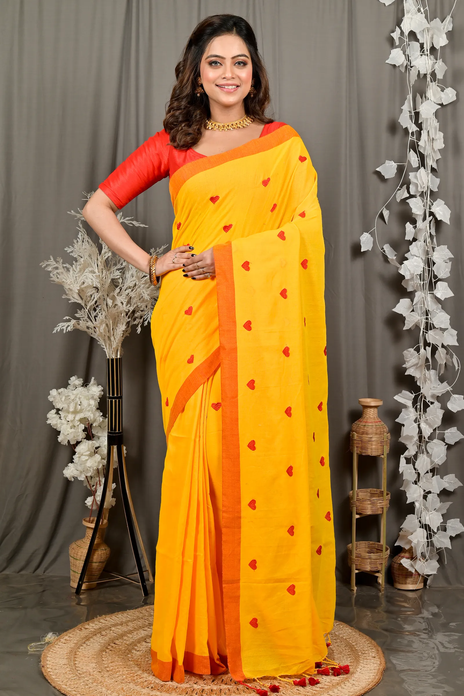 DipDiya Pure Cotton Yellow Dhrli Bengal in Every Thread Embroidery Handloom sarees