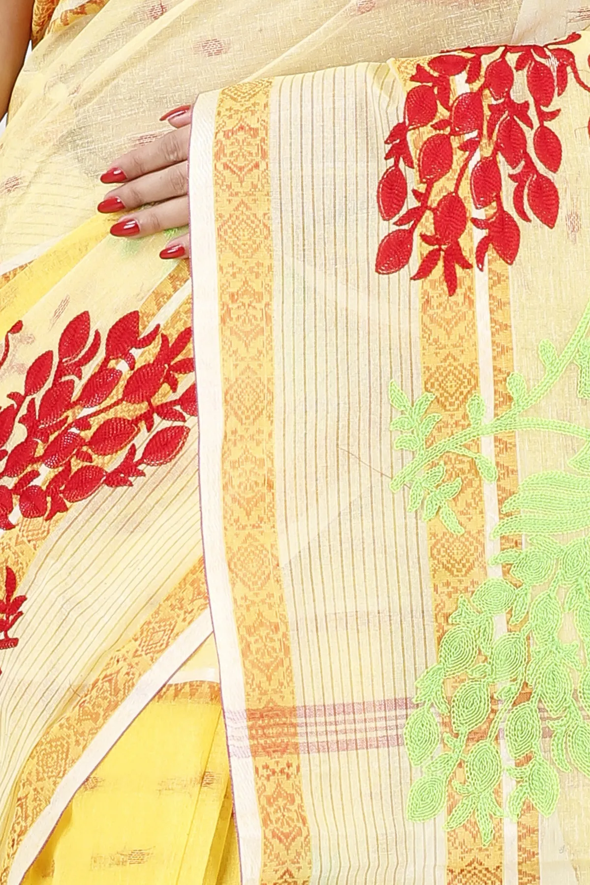 DipDiya Pure Cotton Yellow Embi Debdash Moyur Artisan Crafted Embroidery Tant Sarees