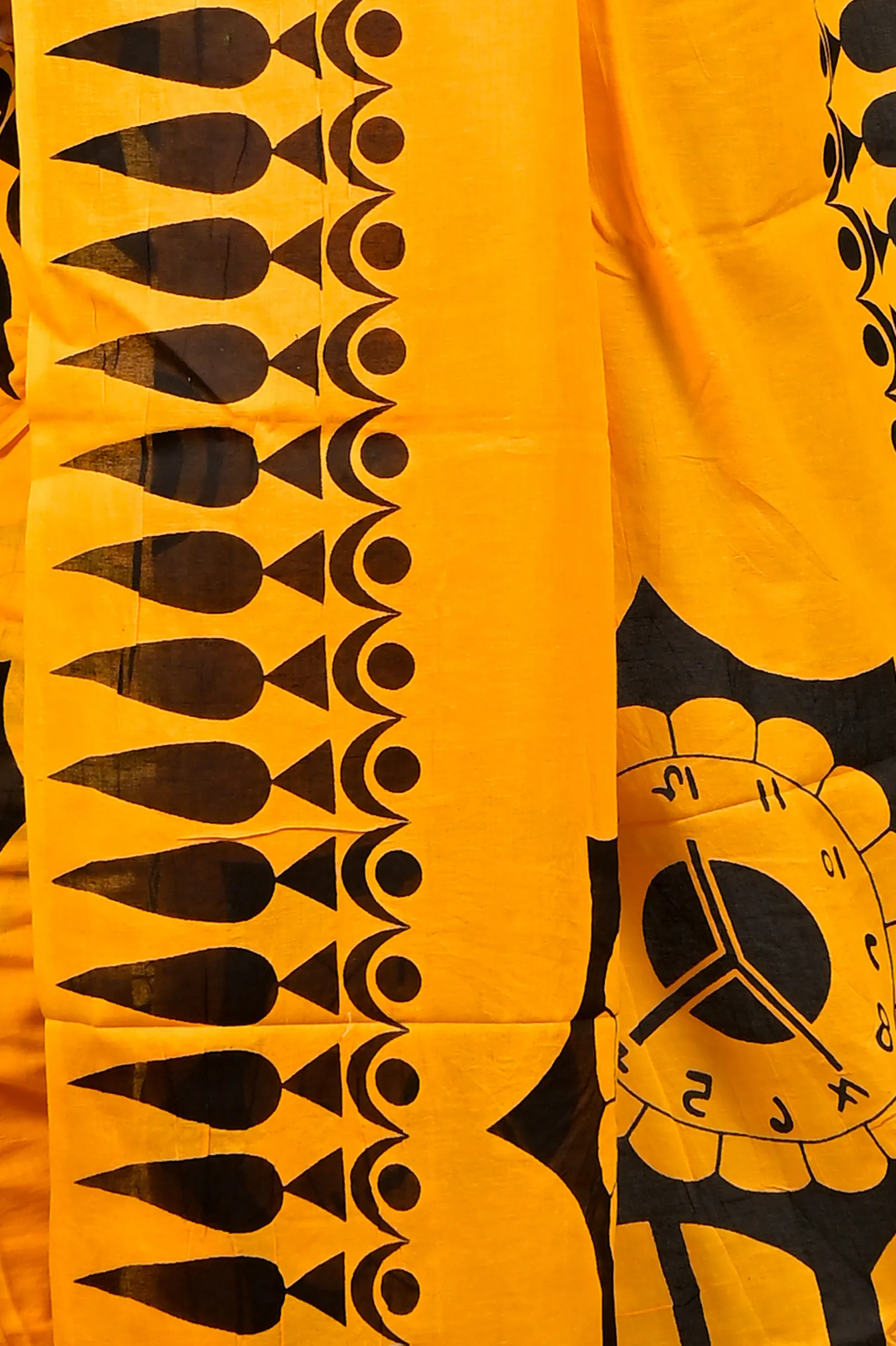 DipDiya Pure Cotton Yellow Febui Bengali Heritage Printed Handloom Sarees