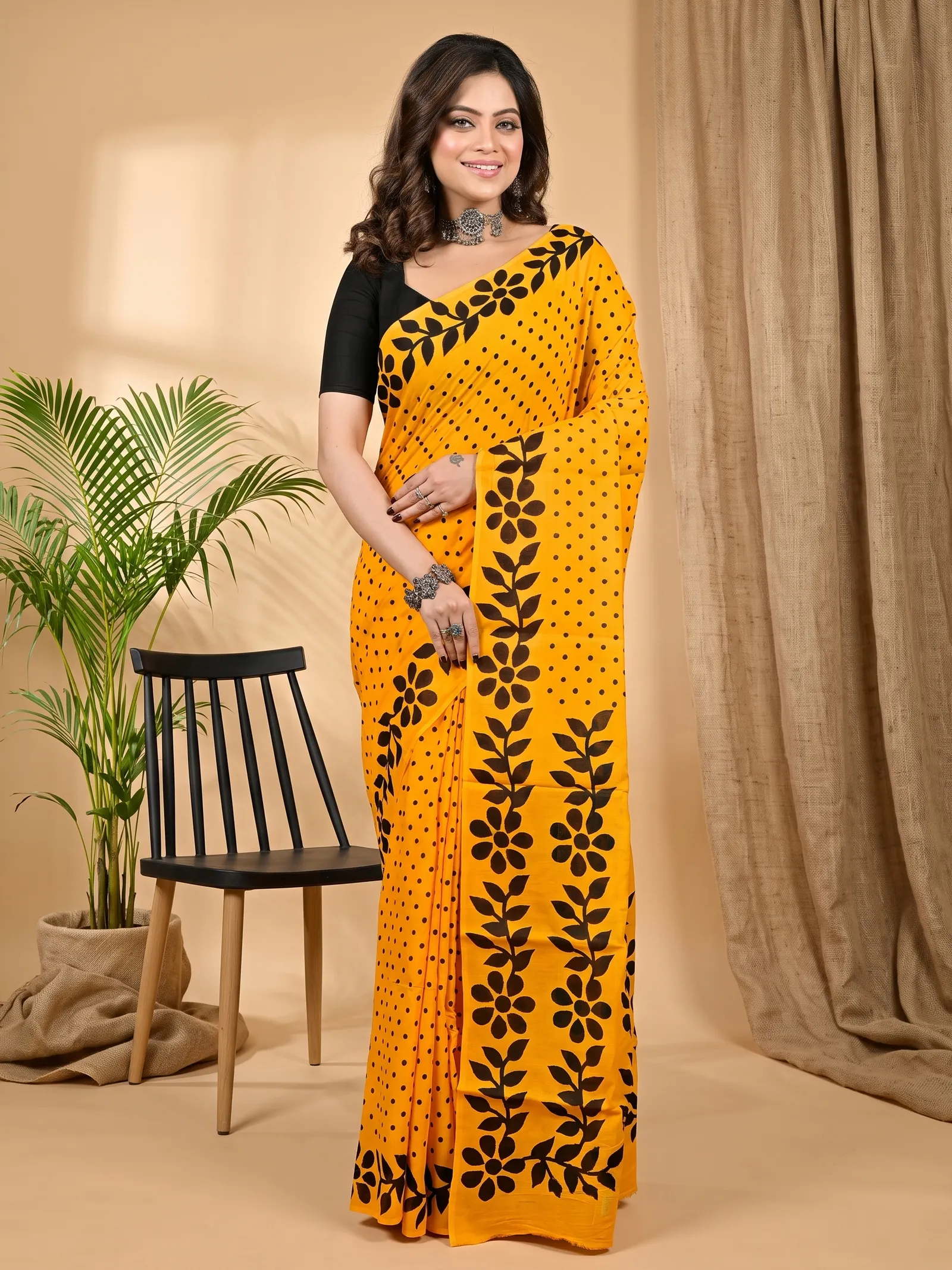 DipDiya Pure Cotton Yellow Febuitwo Classic Bengali Printed Handloom Sarees