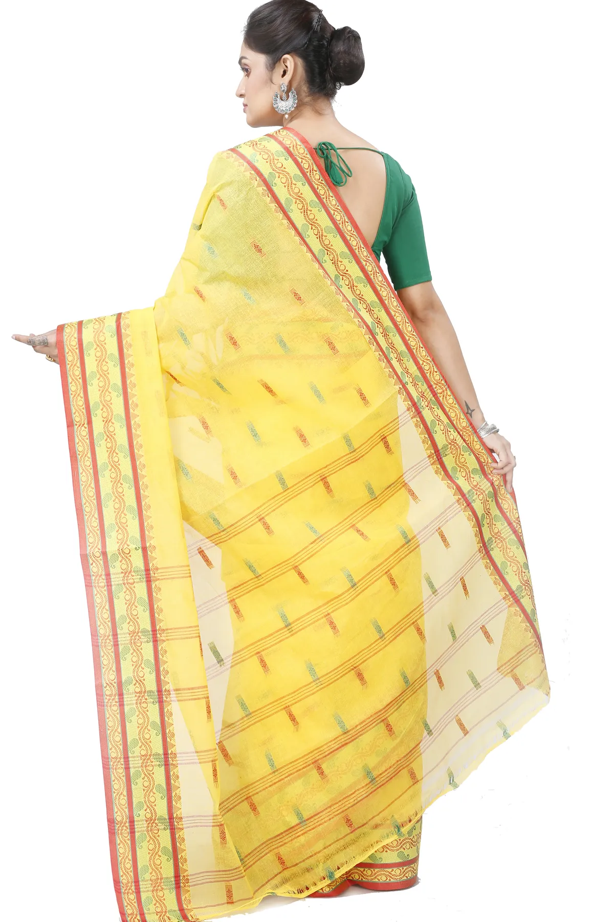 DipDiya Pure Cotton Yellow Gayatri Elegance in Every Weave Tant Sarees