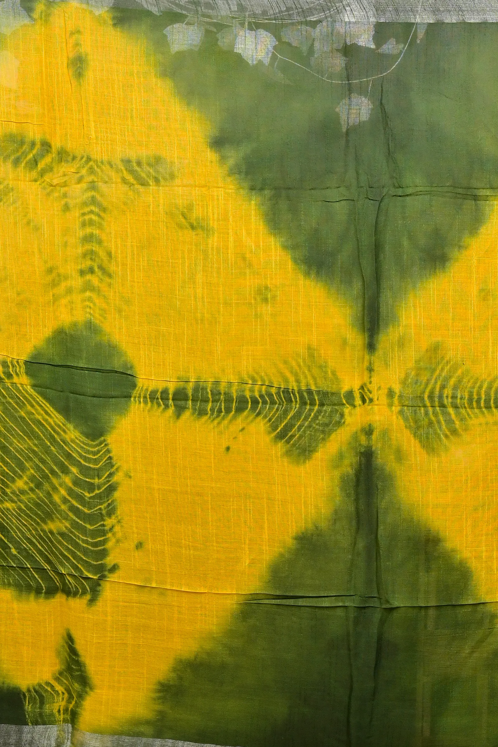 DipDiya Pure Cotton Yellow Green Finui Regal Bengali Handloom Sarees