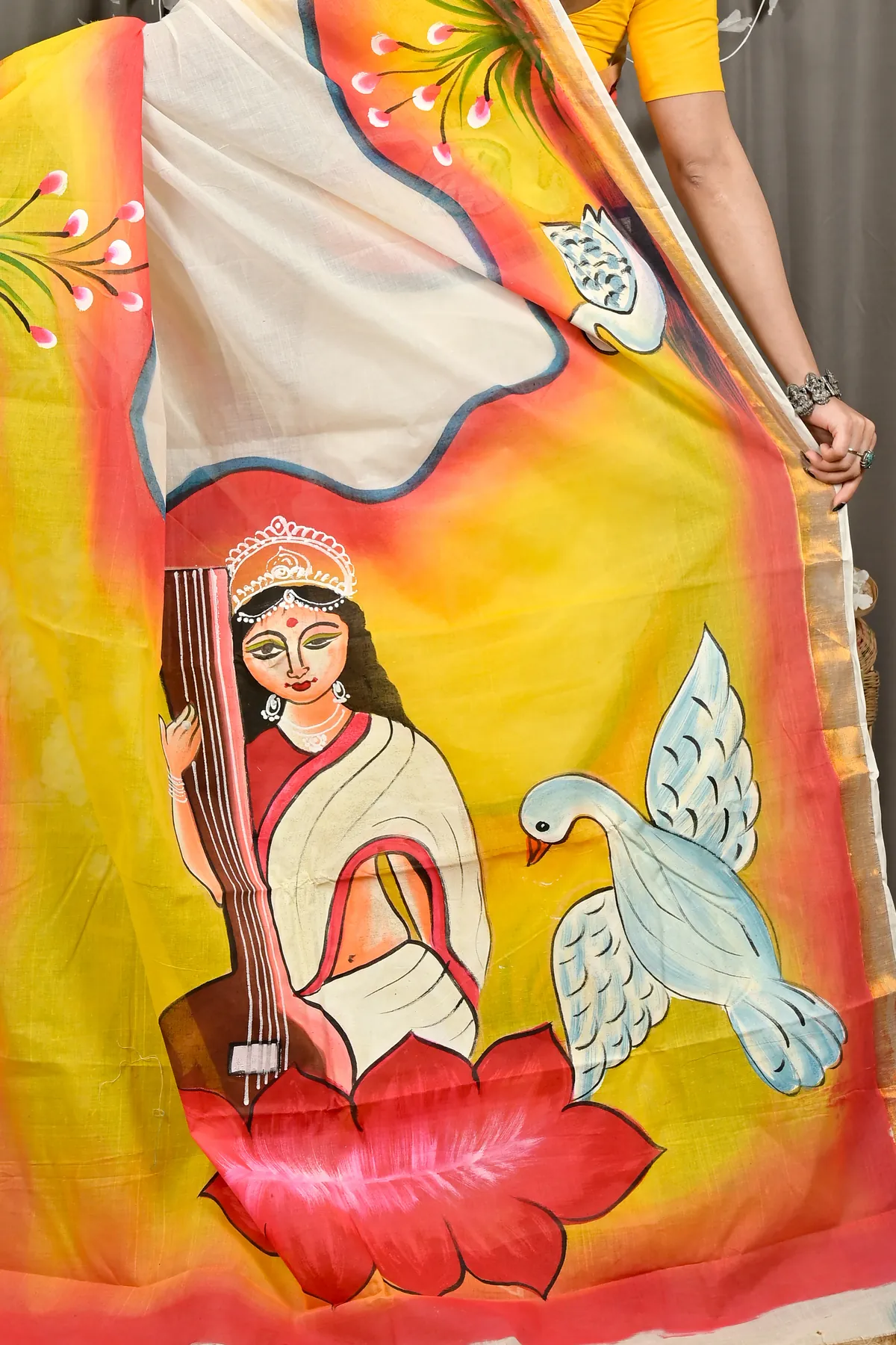 DipDiya Pure Cotton Yellow Hataka Woven by Hands Hand Painted Sarees