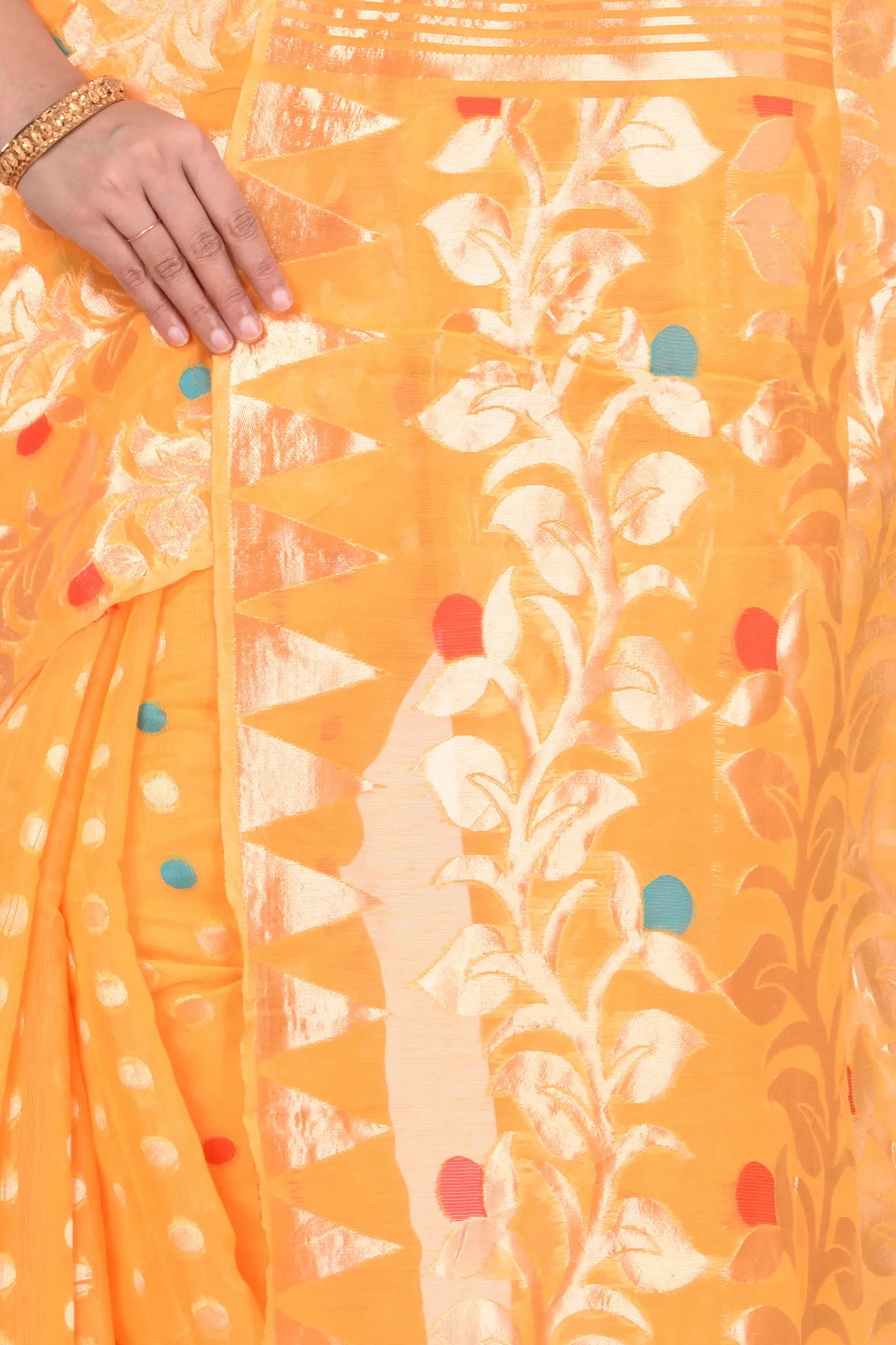 DipDiya Pure Cotton Yellow Lataguti Jmdni Timeless Elegance Jamdani Sarees