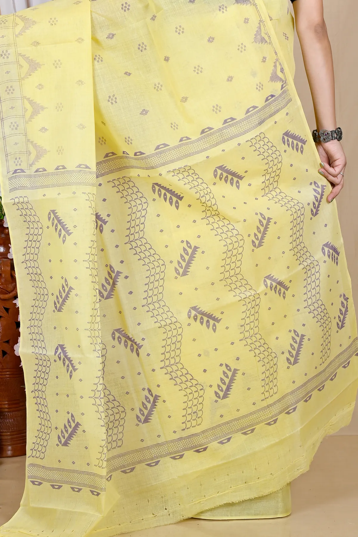 DipDiya Pure Cotton Yellow Lupata Heritage You Can Wear Printed Tant Sarees