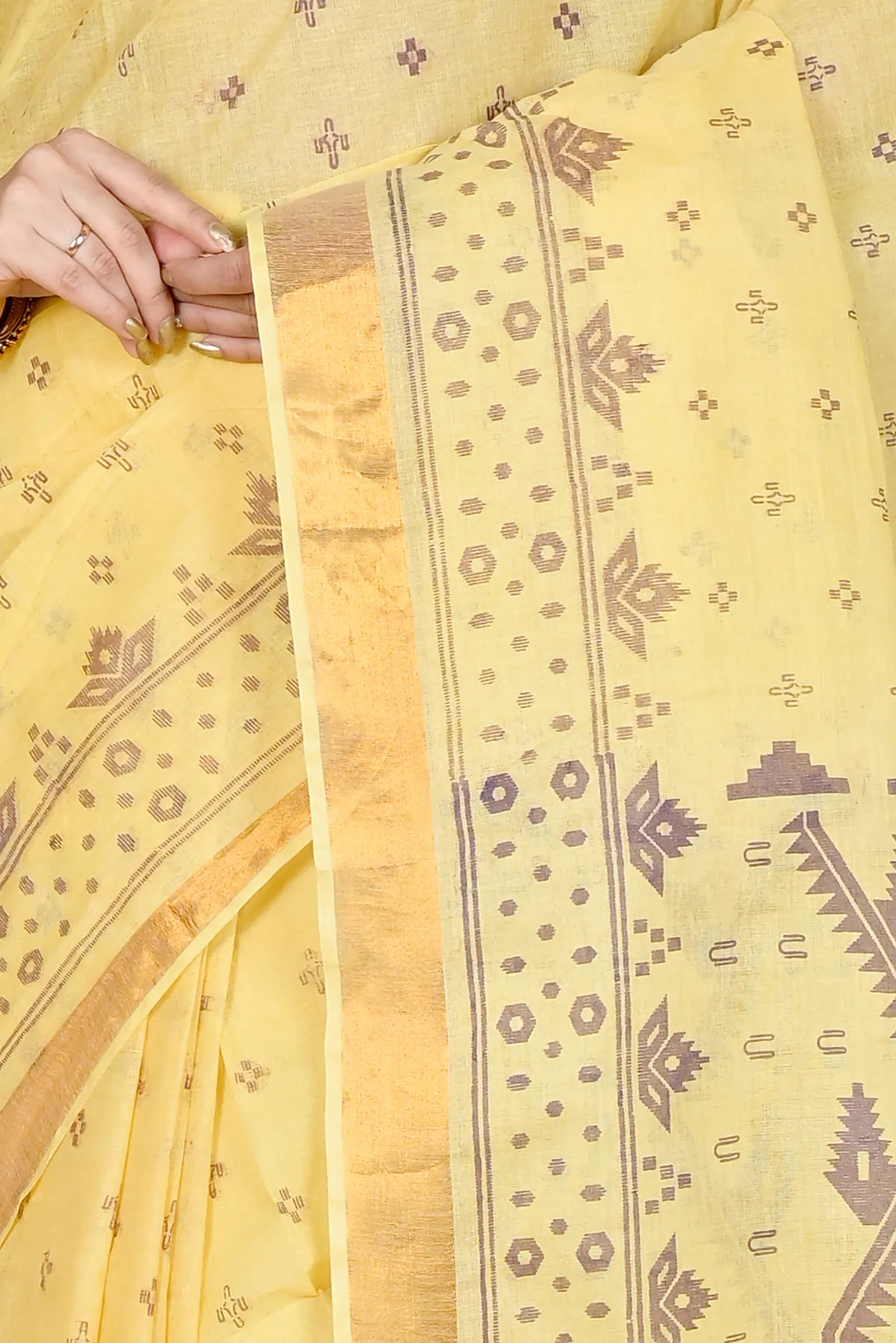 DipDiya Pure Cotton Yellow Luvna Effortless Tradition Printed Tant Sarees