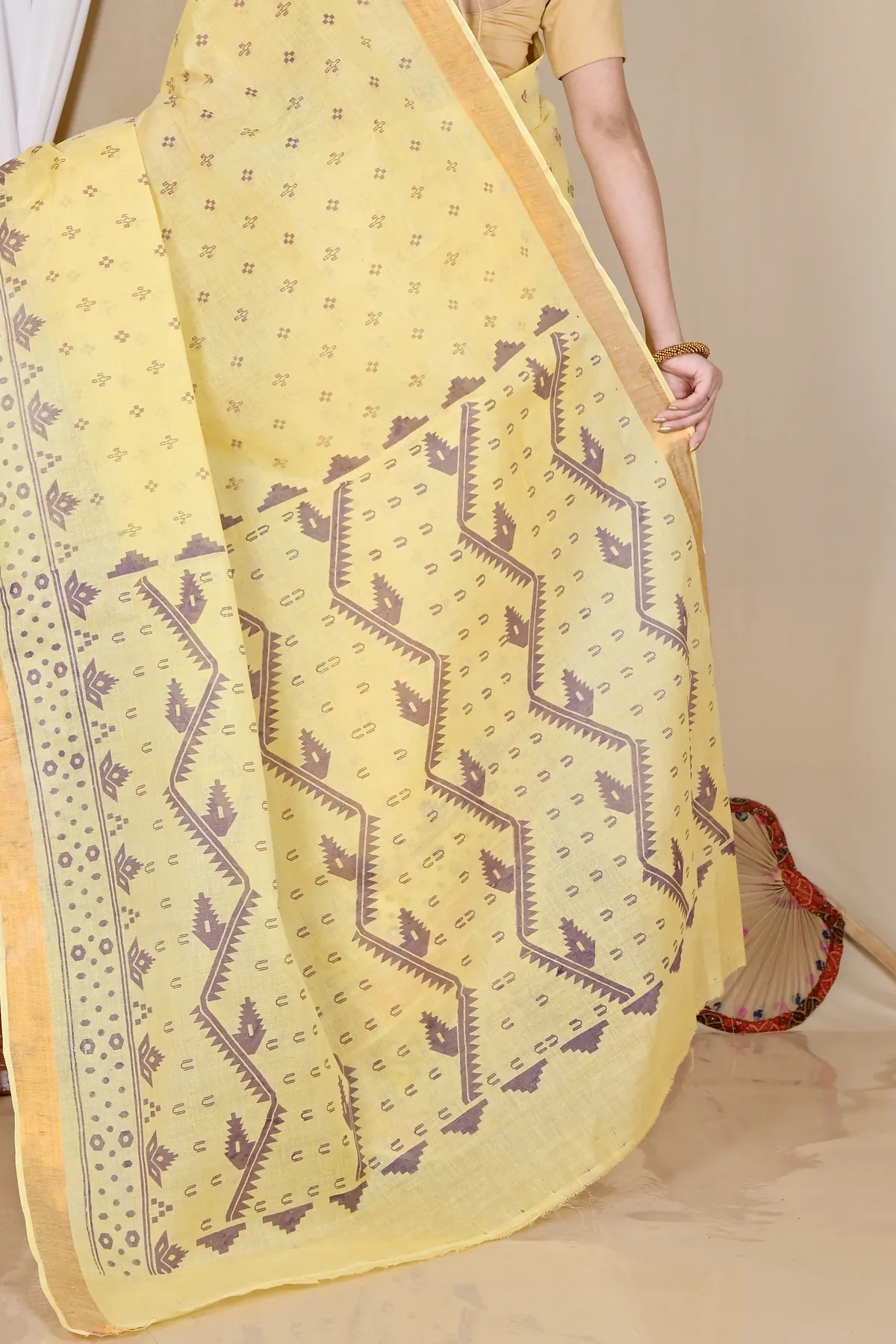 DipDiya Pure Cotton Yellow Luvna Effortless Tradition Printed Tant Sarees