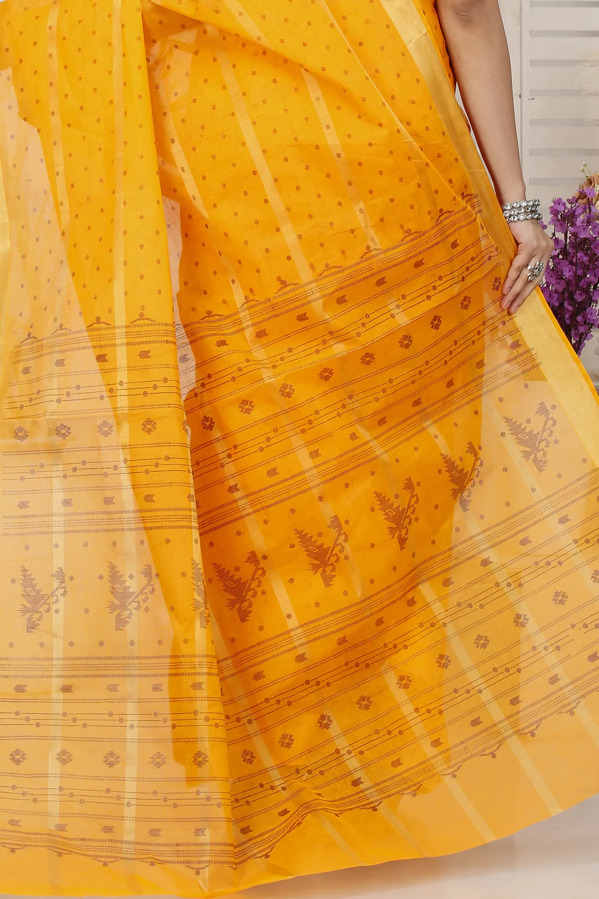 DipDiya Pure Cotton Yellow Mera Elegance in Every Weave Tant Sarees