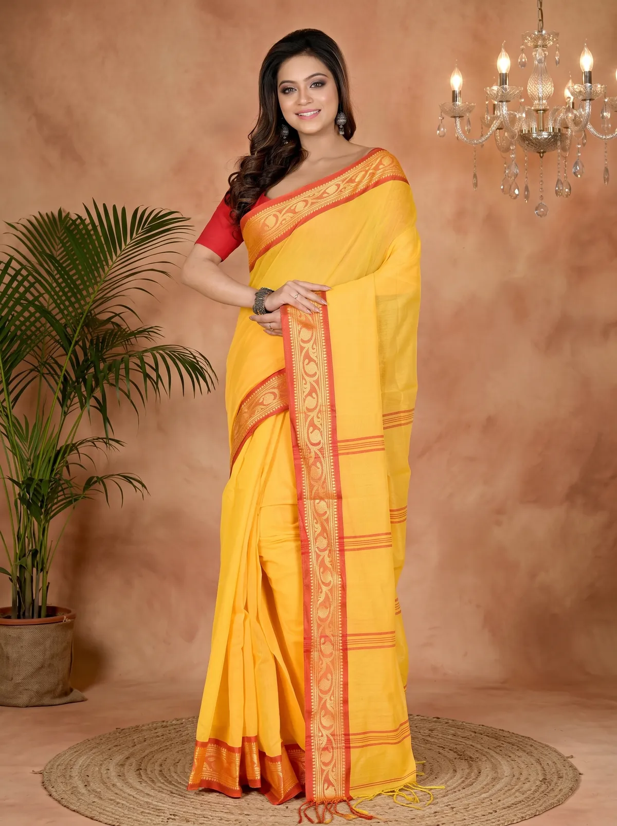DipDiya Pure Cotton Yellow Nova Elegance in Every Weave Handloom Sarees