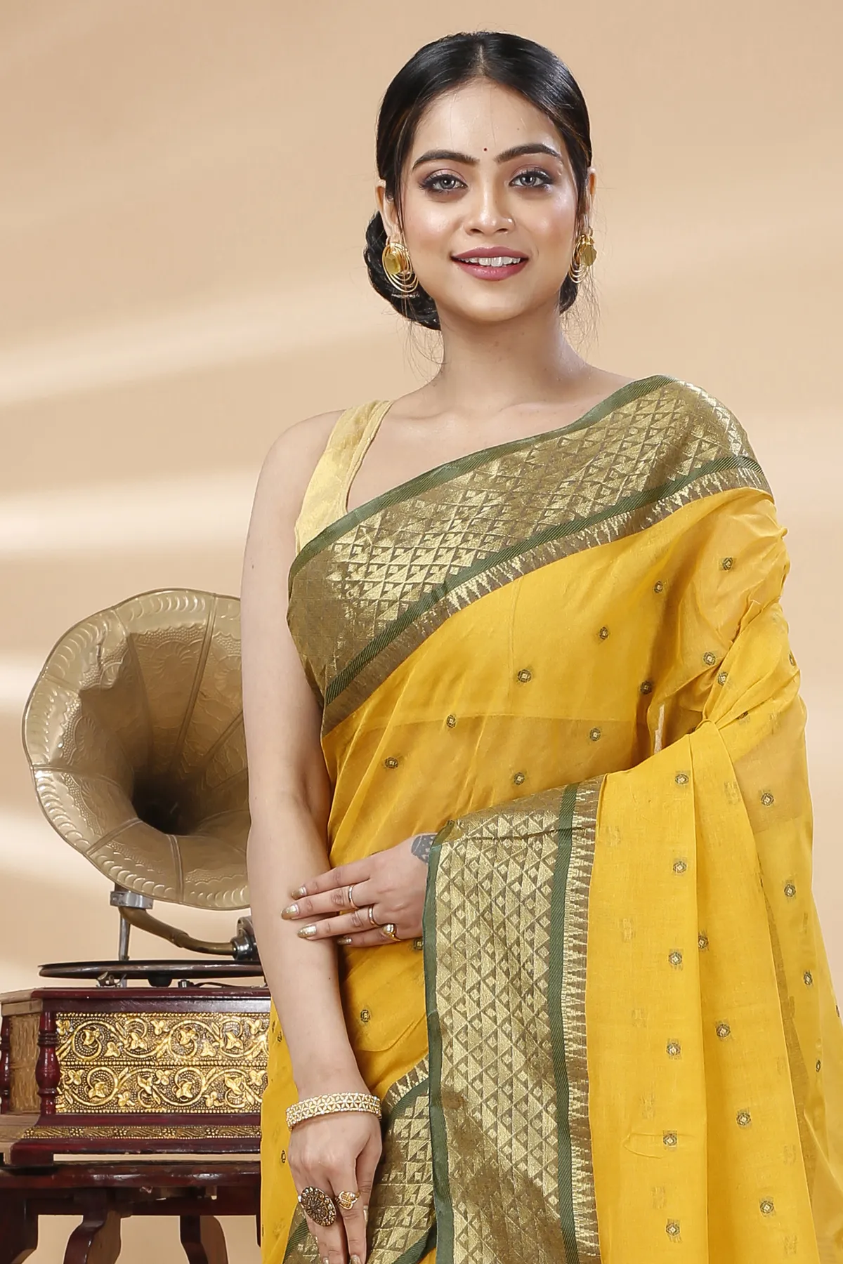 DipDiya Pure Cotton Yellow Peral Effortless Tradition Tant Sarees