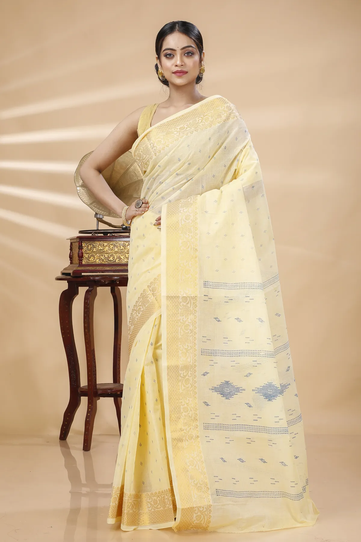 DipDiya Pure Cotton Yellow Purvi Handcrafted Elegance Printed Tant Sarees