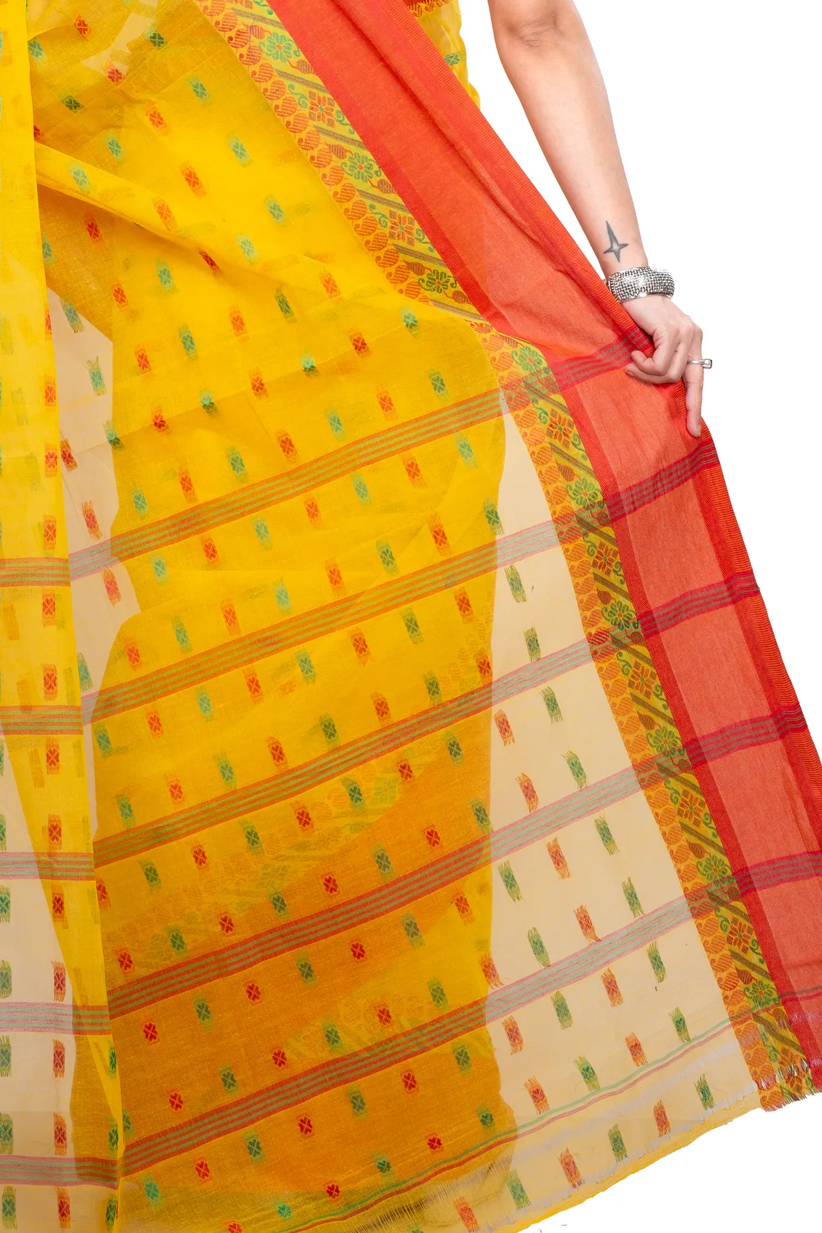 DipDiya Pure Cotton Yellow ToraPar Artisan Crafted Tant Sarees